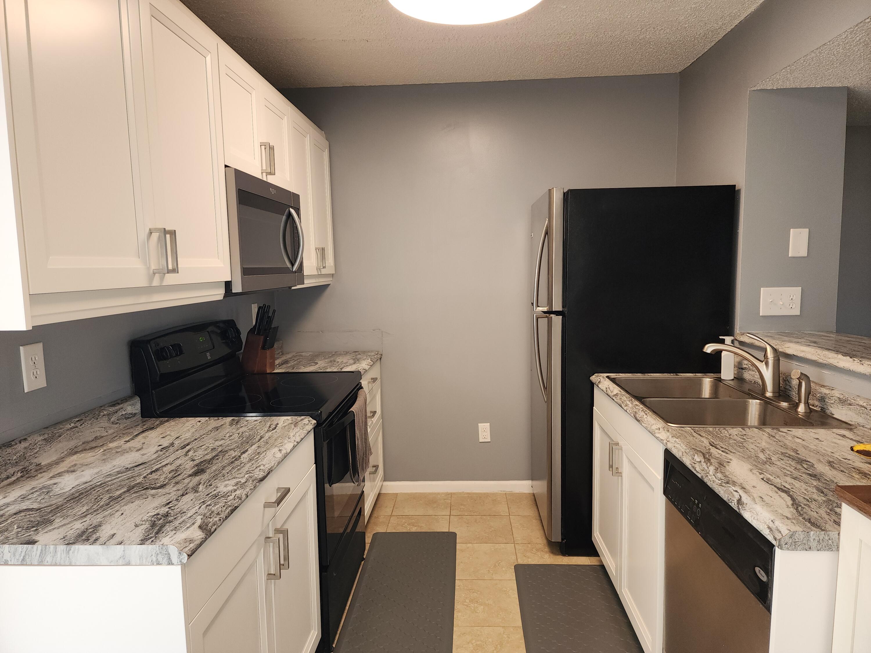 4995 Singleton Drive, Hilliard, Ohio 43026