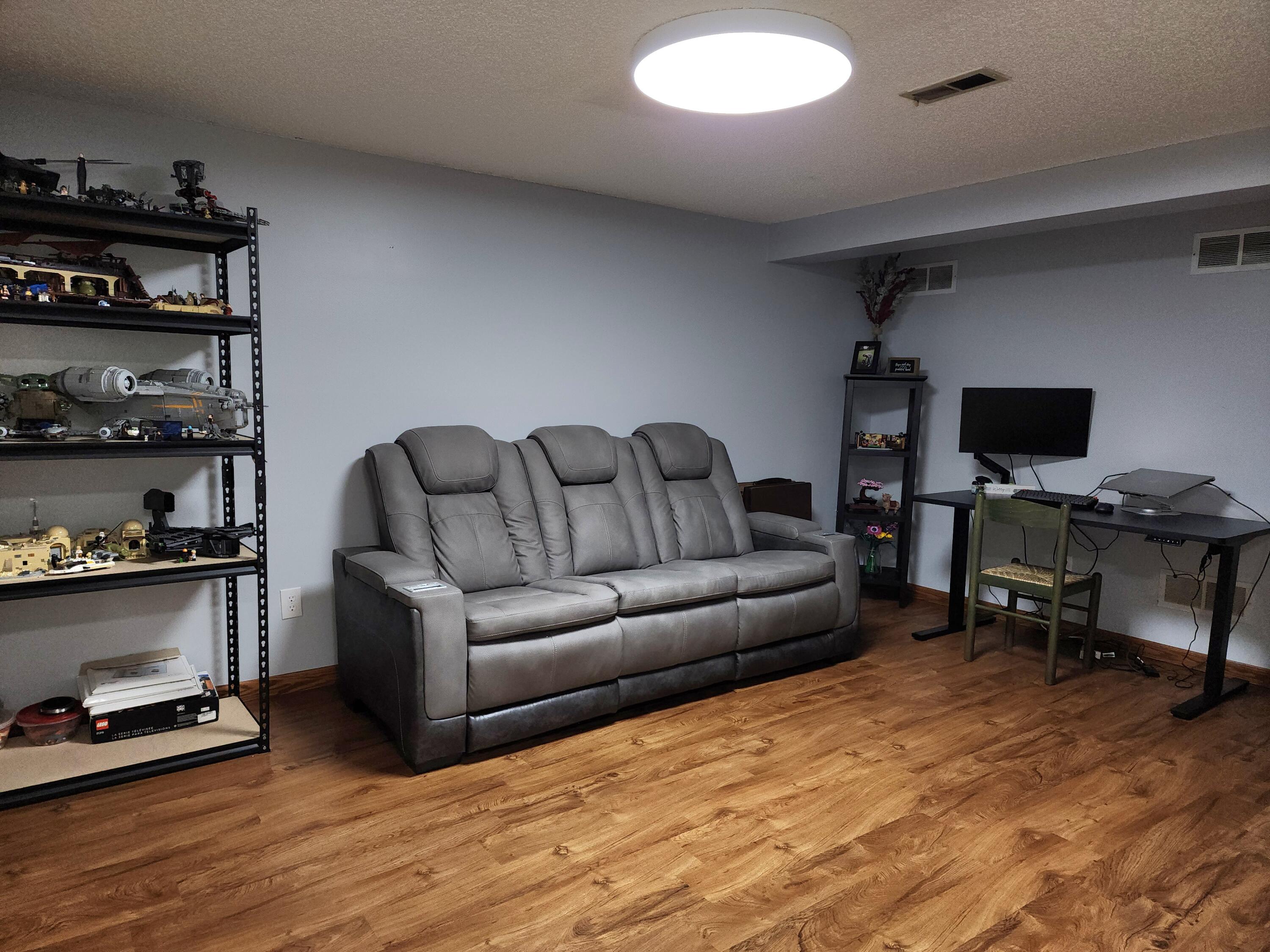 4995 Singleton Drive, Hilliard, Ohio 43026