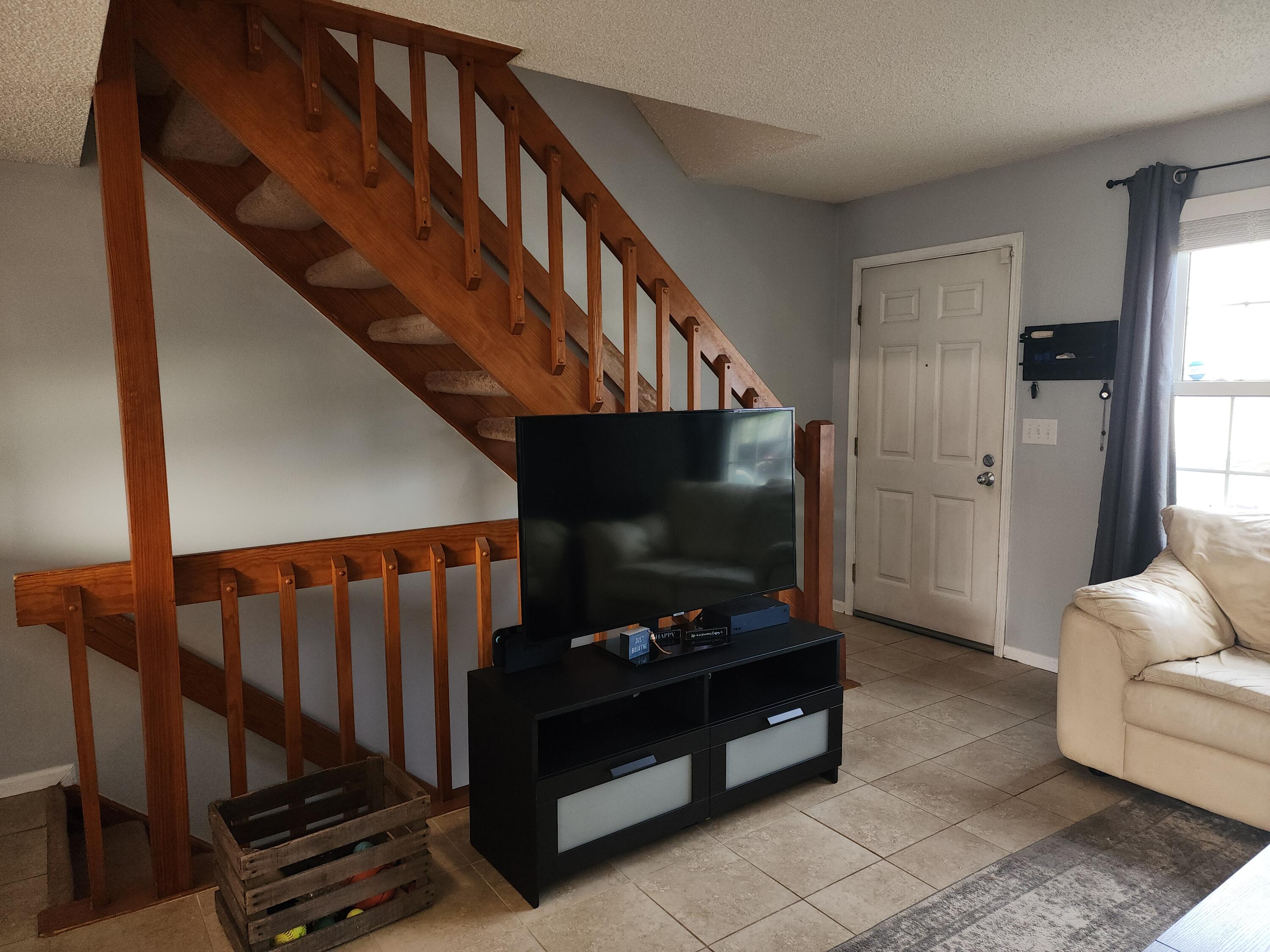 4995 Singleton Drive, Hilliard, Ohio 43026