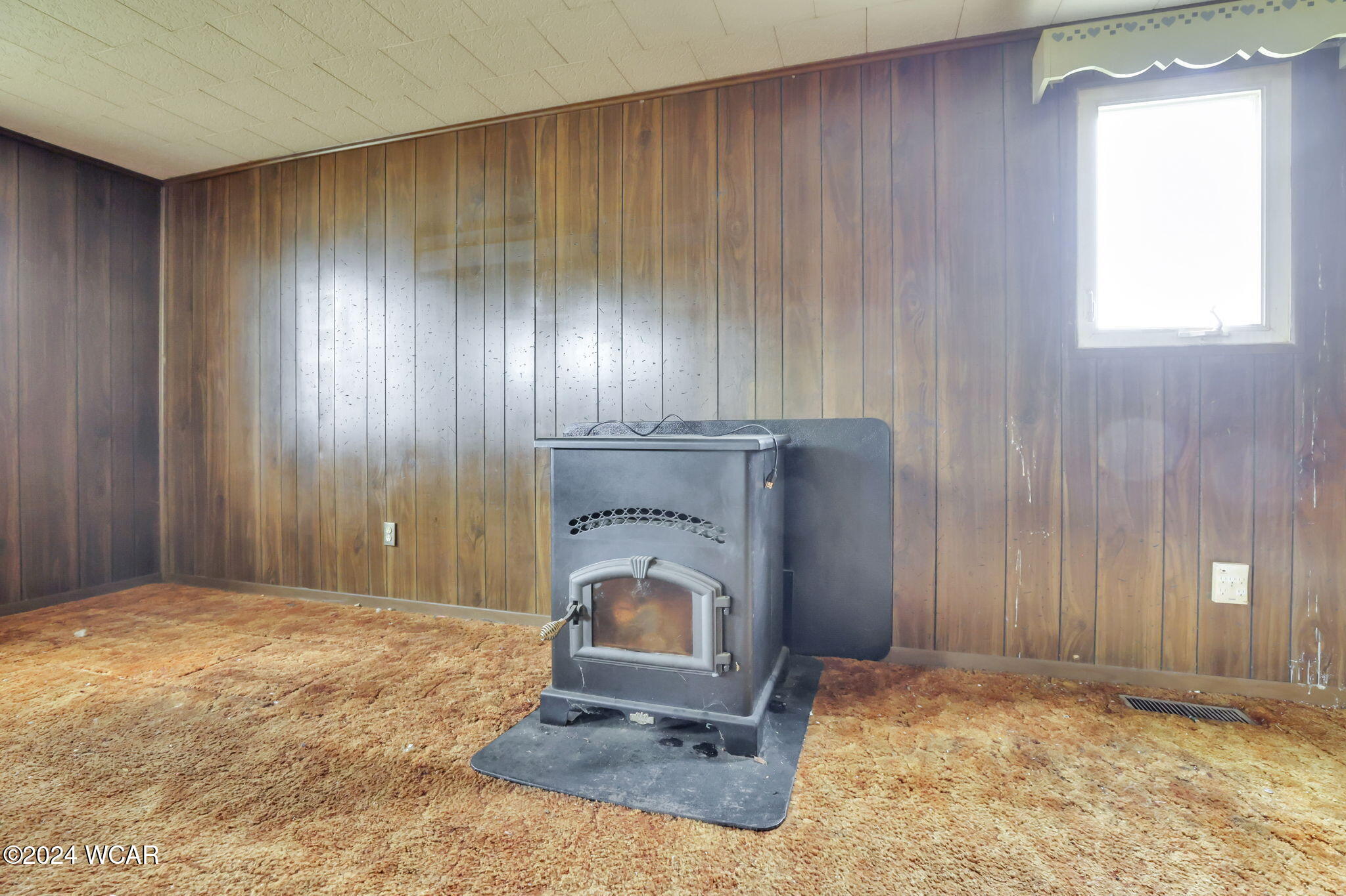 210 Front Street, Alger, Ohio