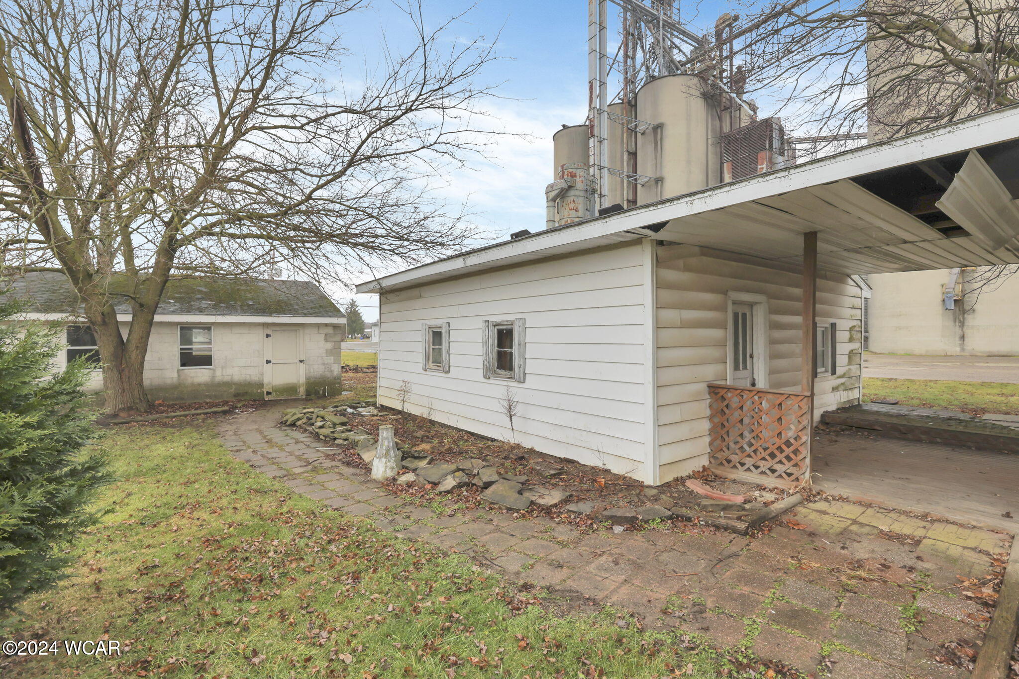 210 Front Street, Alger, Ohio