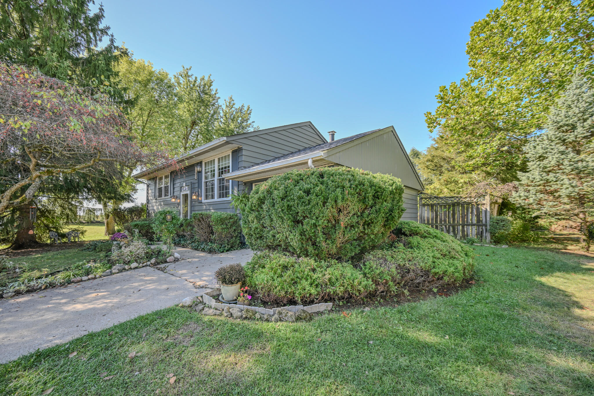 2907 Mystic Lane, Springfield, Ohio 45503