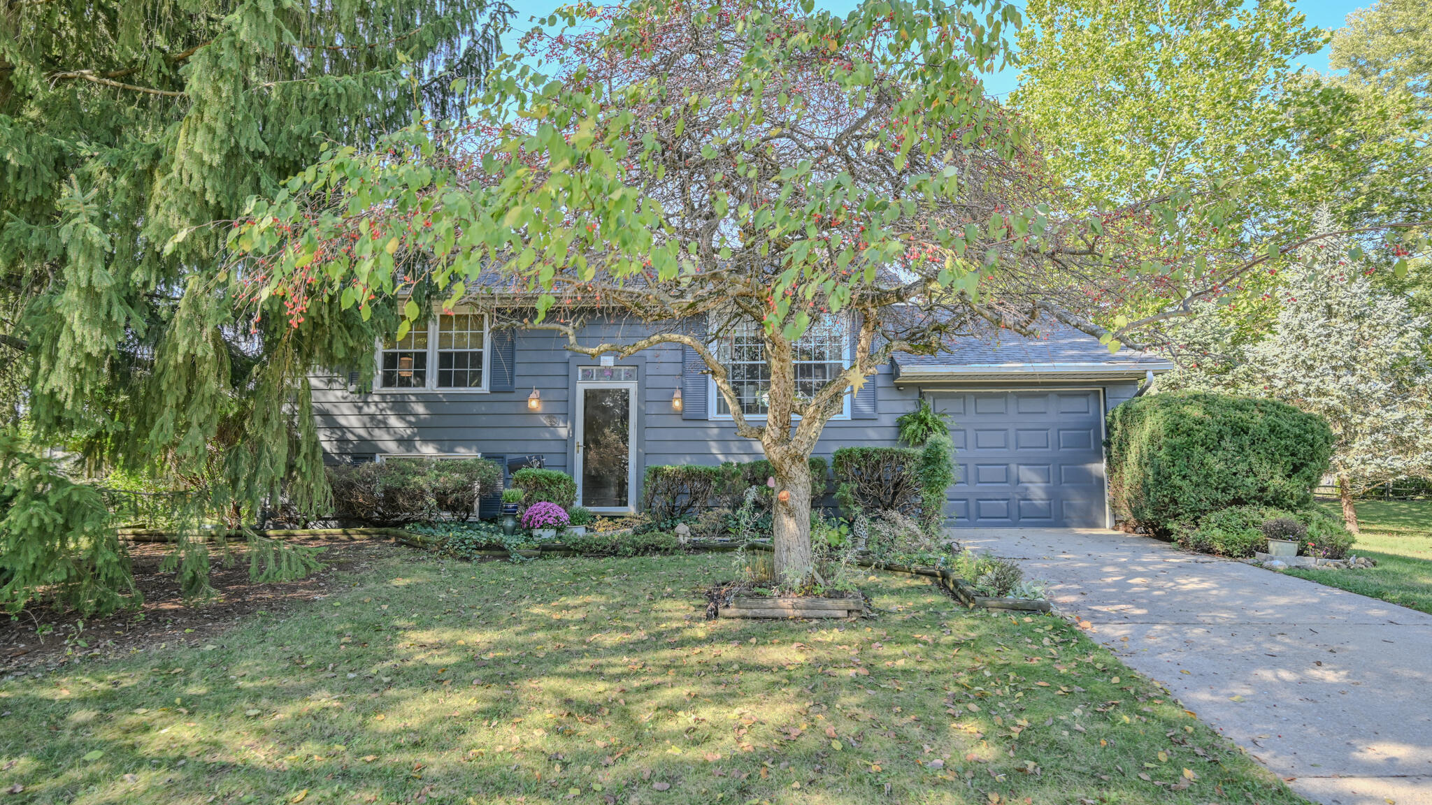 2907 Mystic Lane, Springfield, Ohio 45503