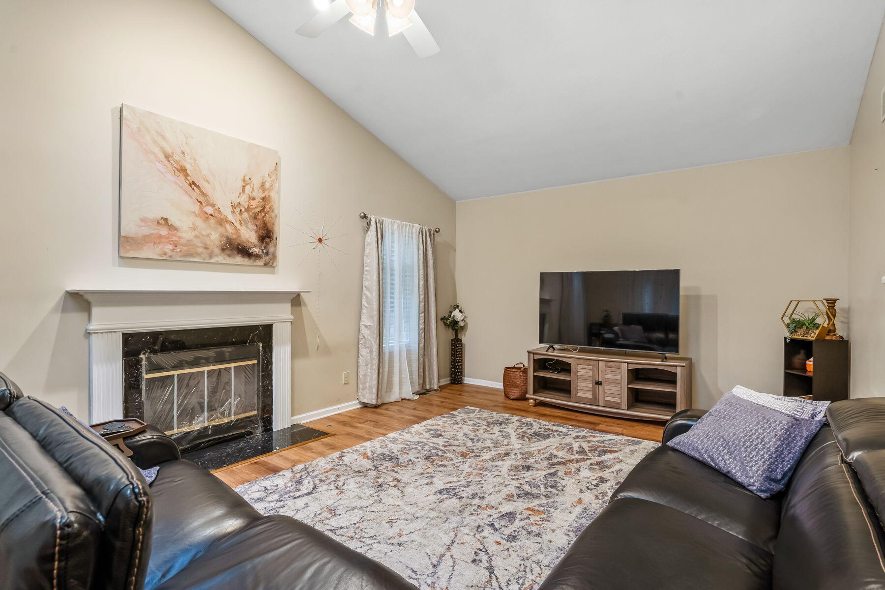 4898 Davidson Run Drive, Hilliard, Ohio 43026