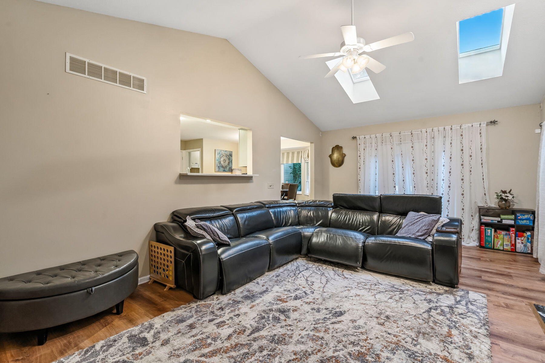 4898 Davidson Run Drive, Hilliard, Ohio 43026