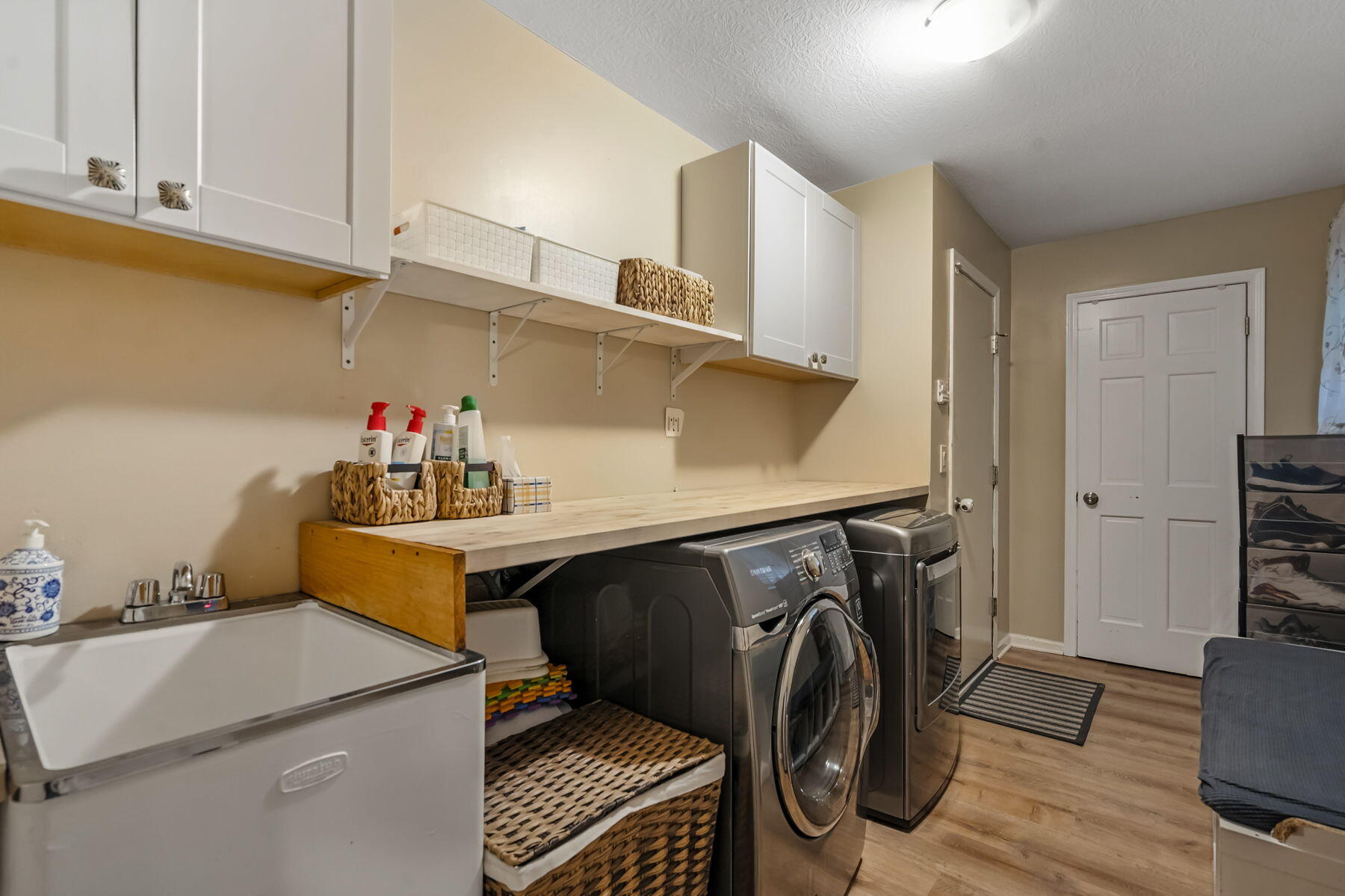 4898 Davidson Run Drive, Hilliard, Ohio 43026