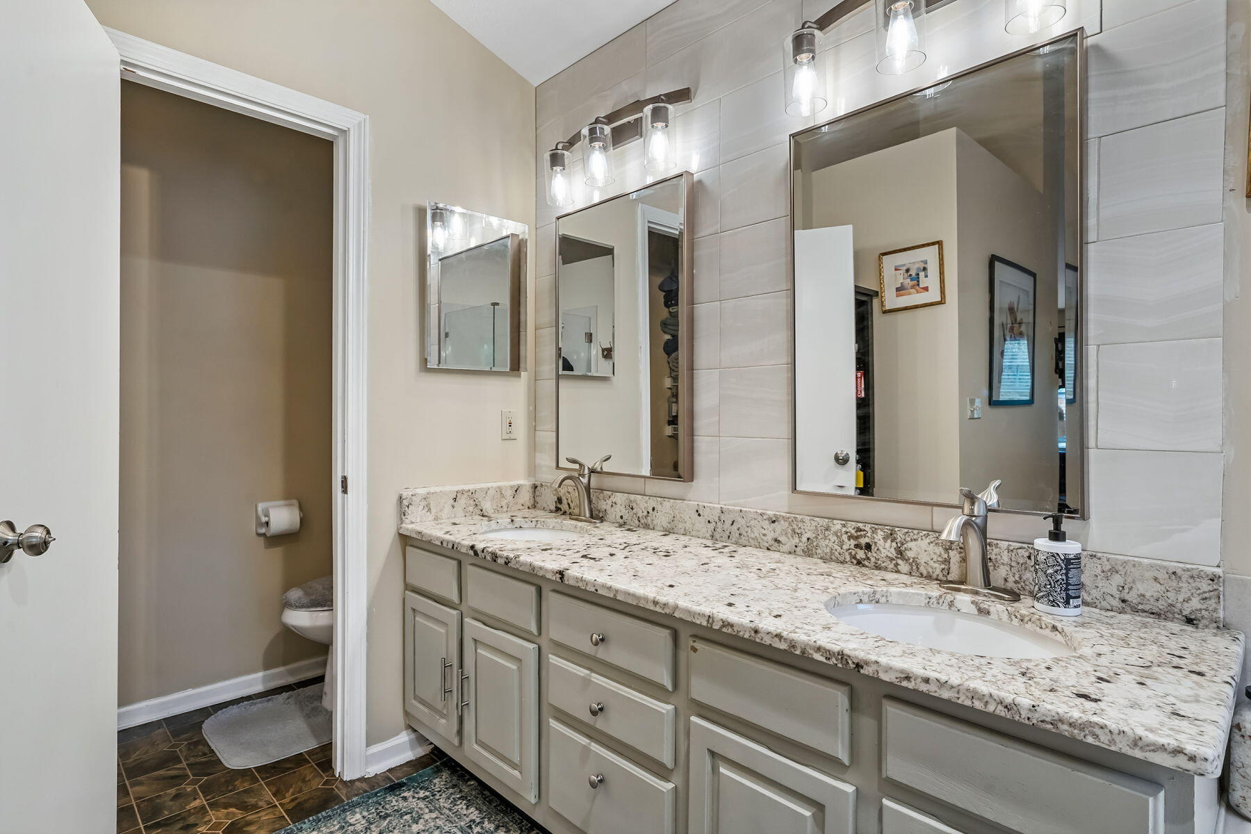 4898 Davidson Run Drive, Hilliard, Ohio 43026