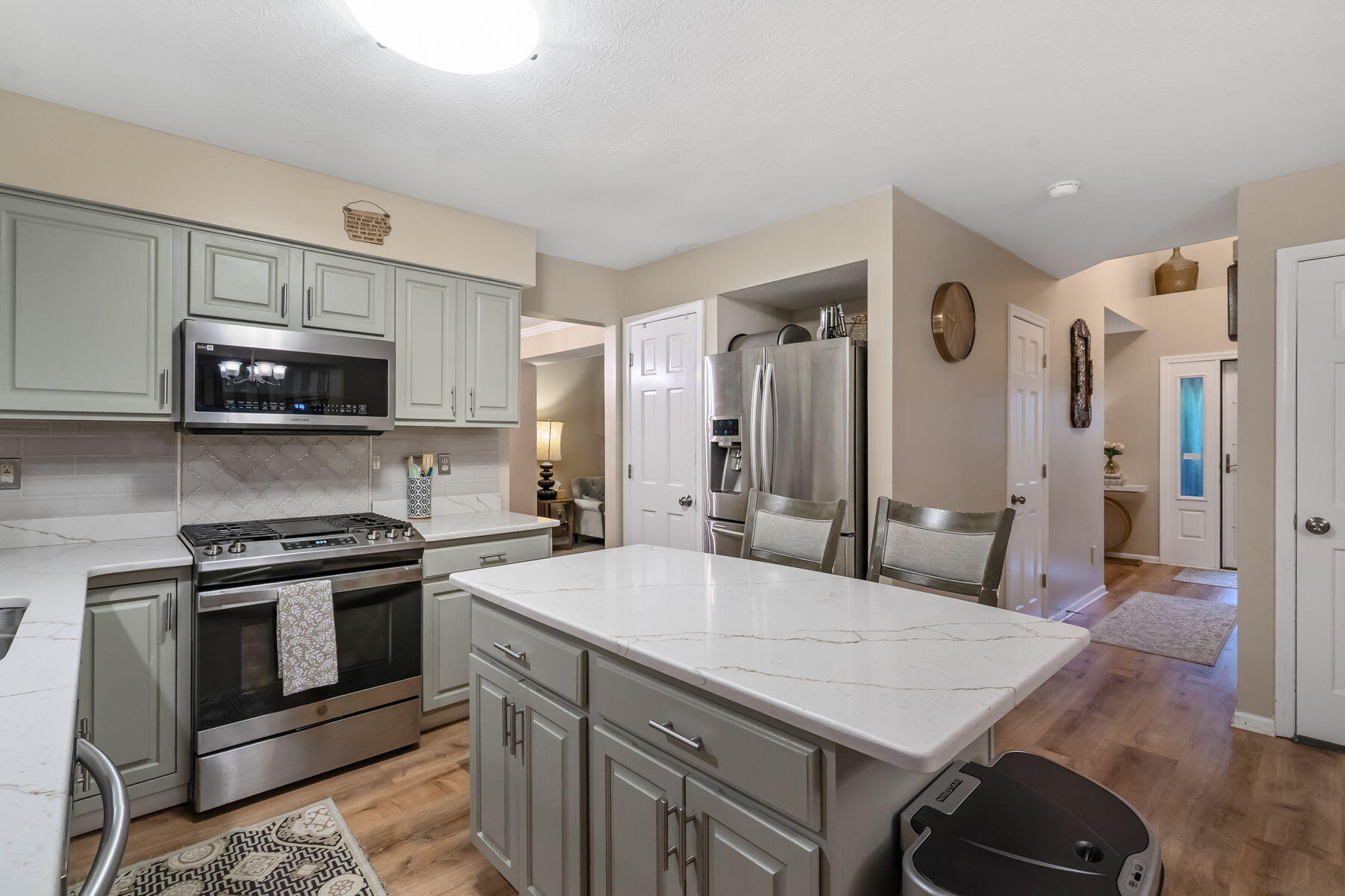 4898 Davidson Run Drive, Hilliard, Ohio 43026