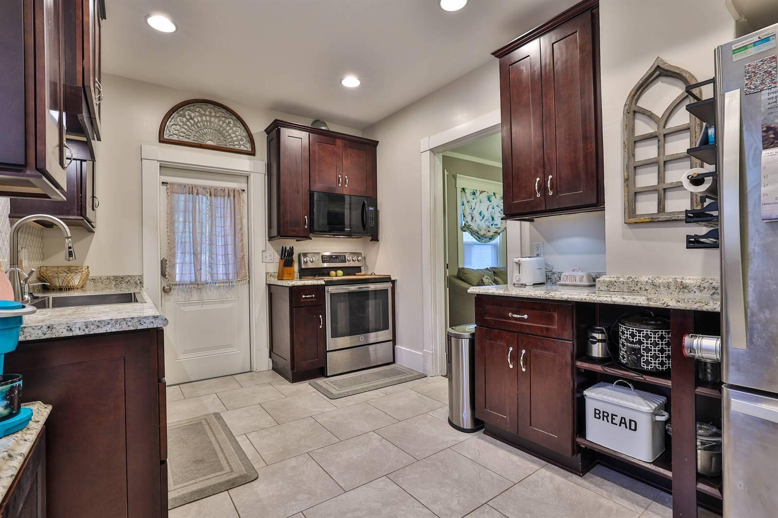 525 Watervliet Avenue, Dayton, Ohio 45420