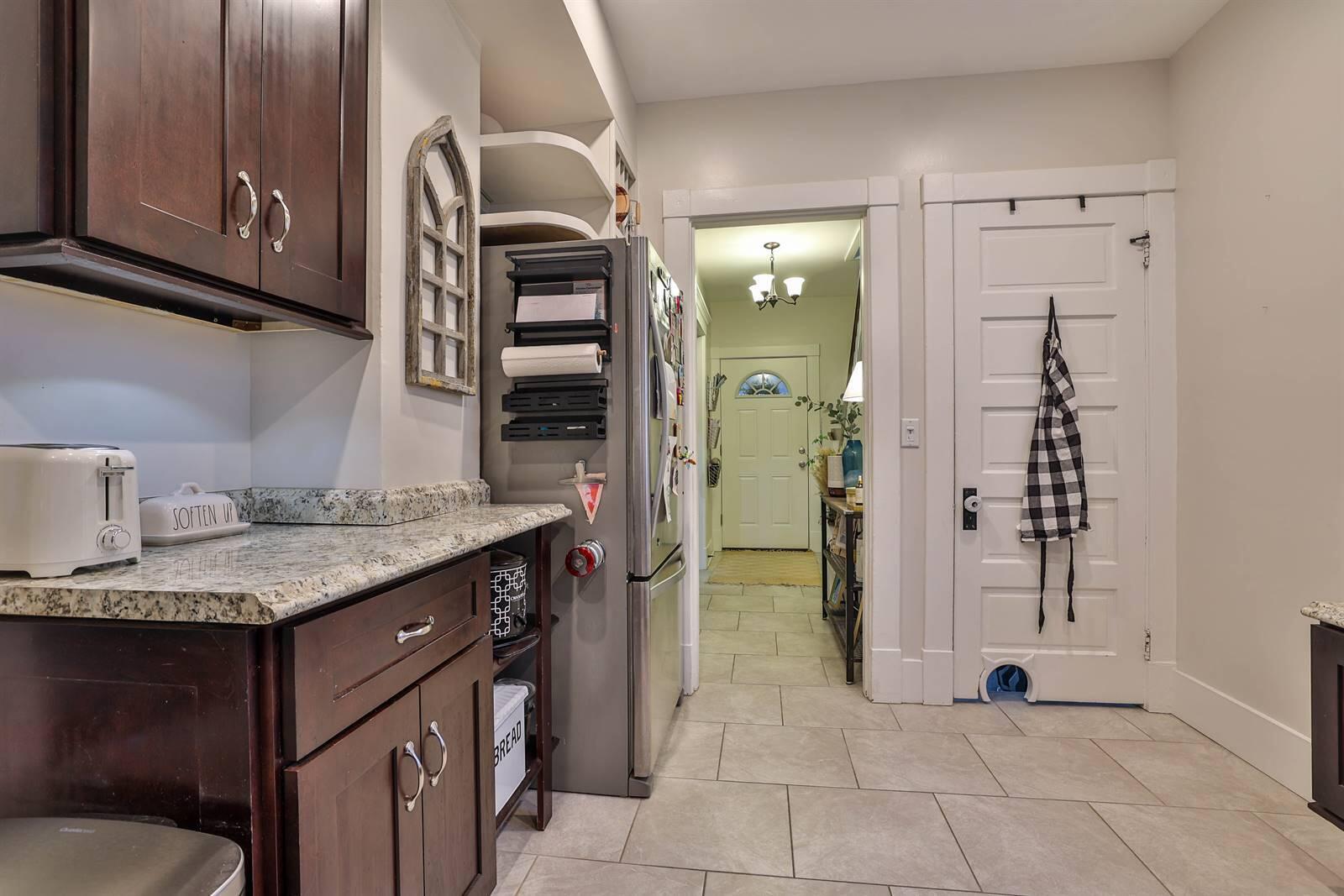 525 Watervliet Avenue, Dayton, Ohio 45420