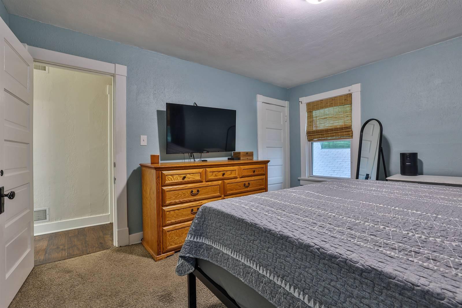 525 Watervliet Avenue, Dayton, Ohio 45420