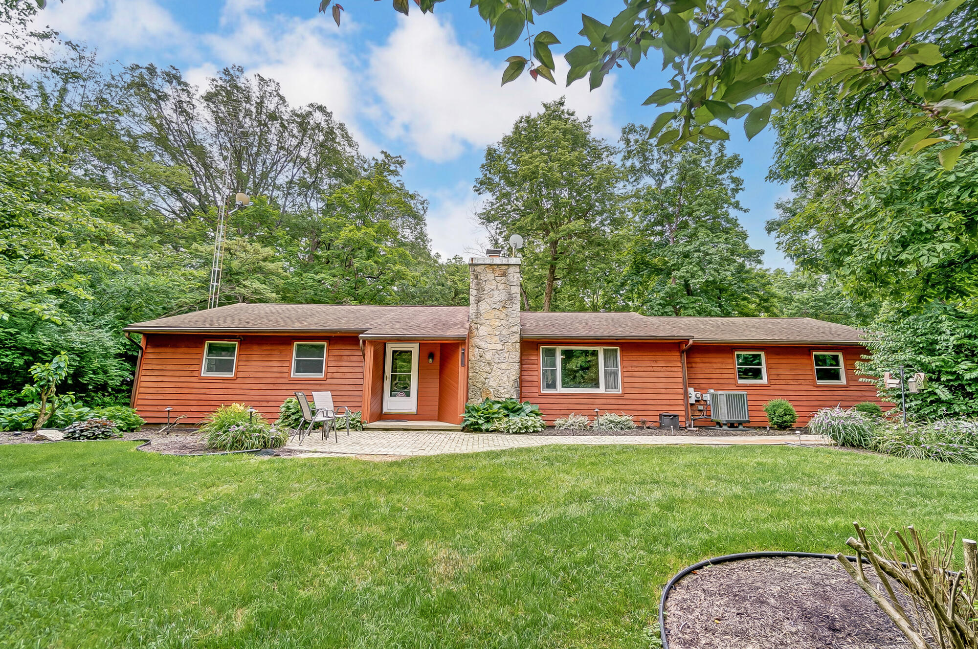 6388 Stoker Road, Houston, Ohio 45333