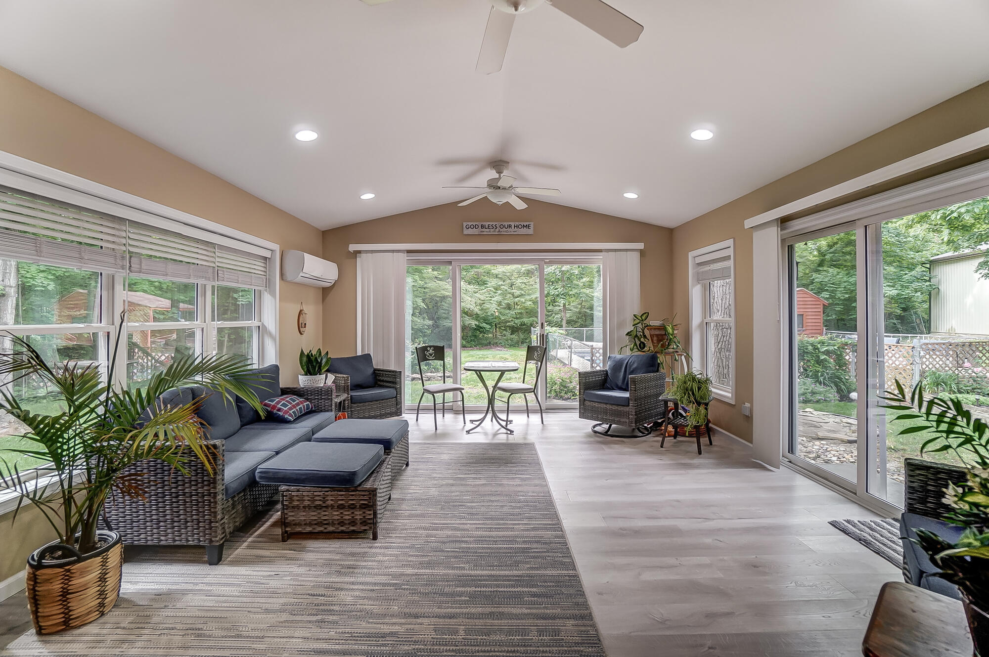 6388 Stoker Road, Houston, Ohio 45333