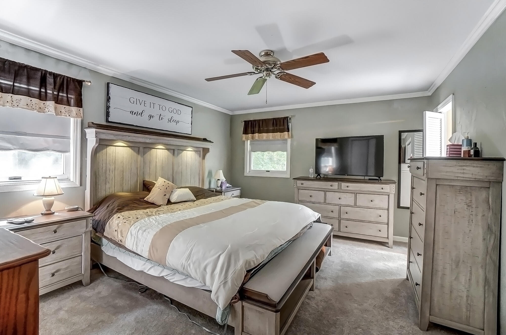 6388 Stoker Road, Houston, Ohio 45333