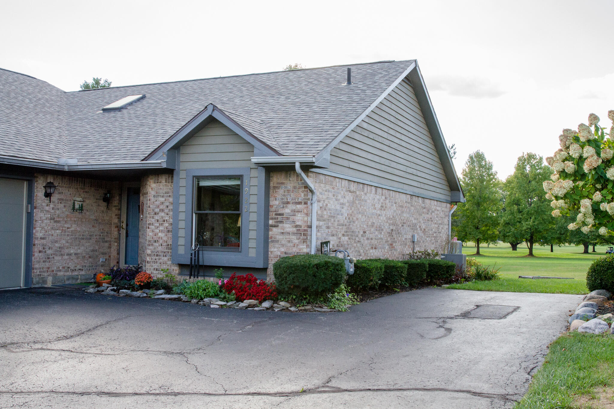 1922 Wedgewood Circle, Springfield, Ohio 45503