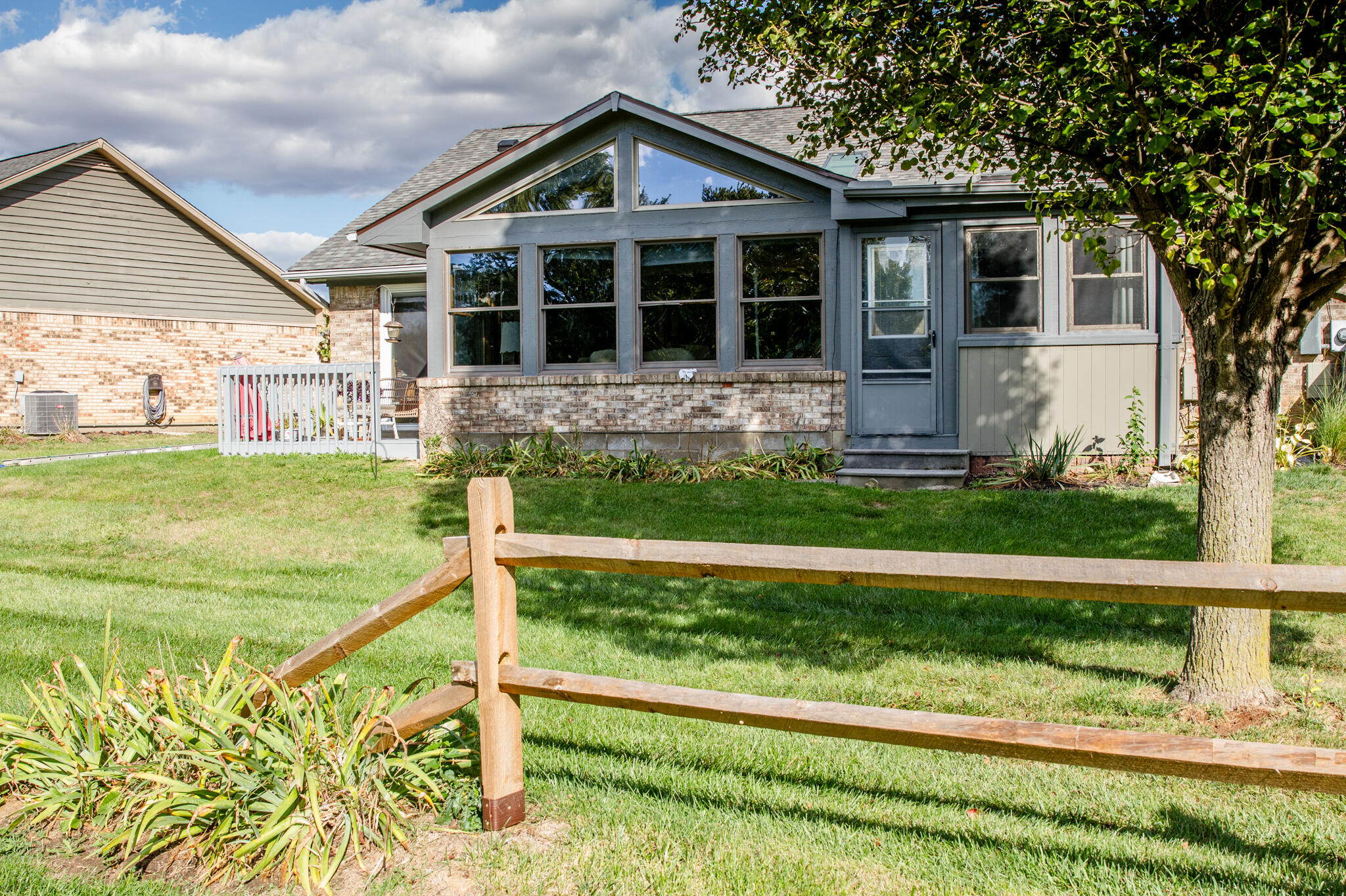 1922 Wedgewood Circle, Springfield, Ohio 45503