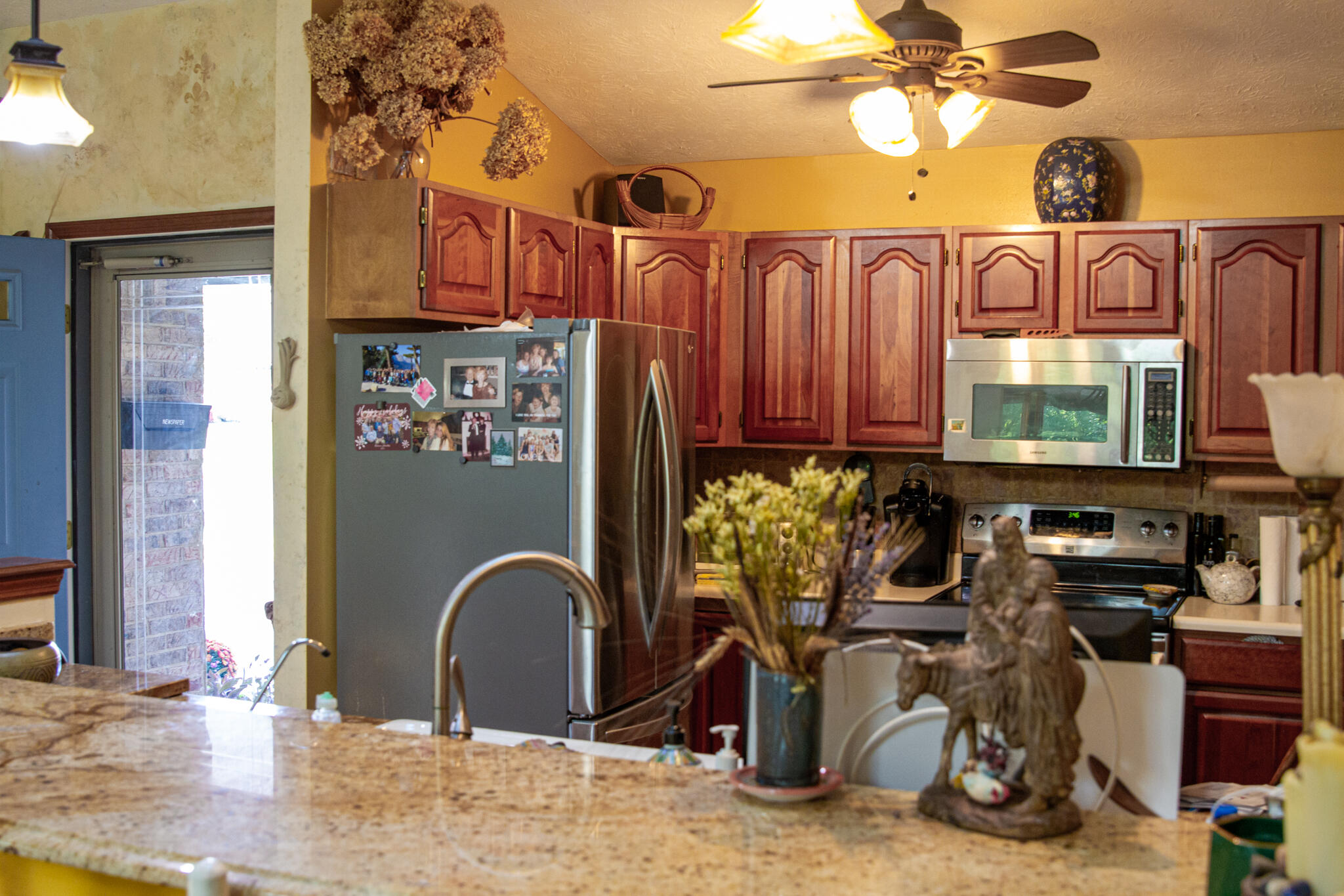 1922 Wedgewood Circle, Springfield, Ohio 45503