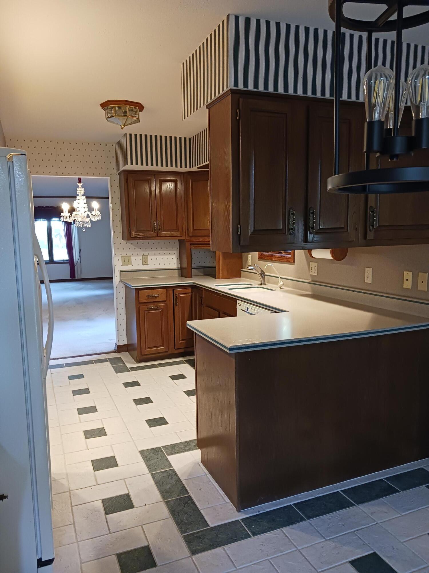 2010 Barnsbury Court, Celina, Ohio 45822