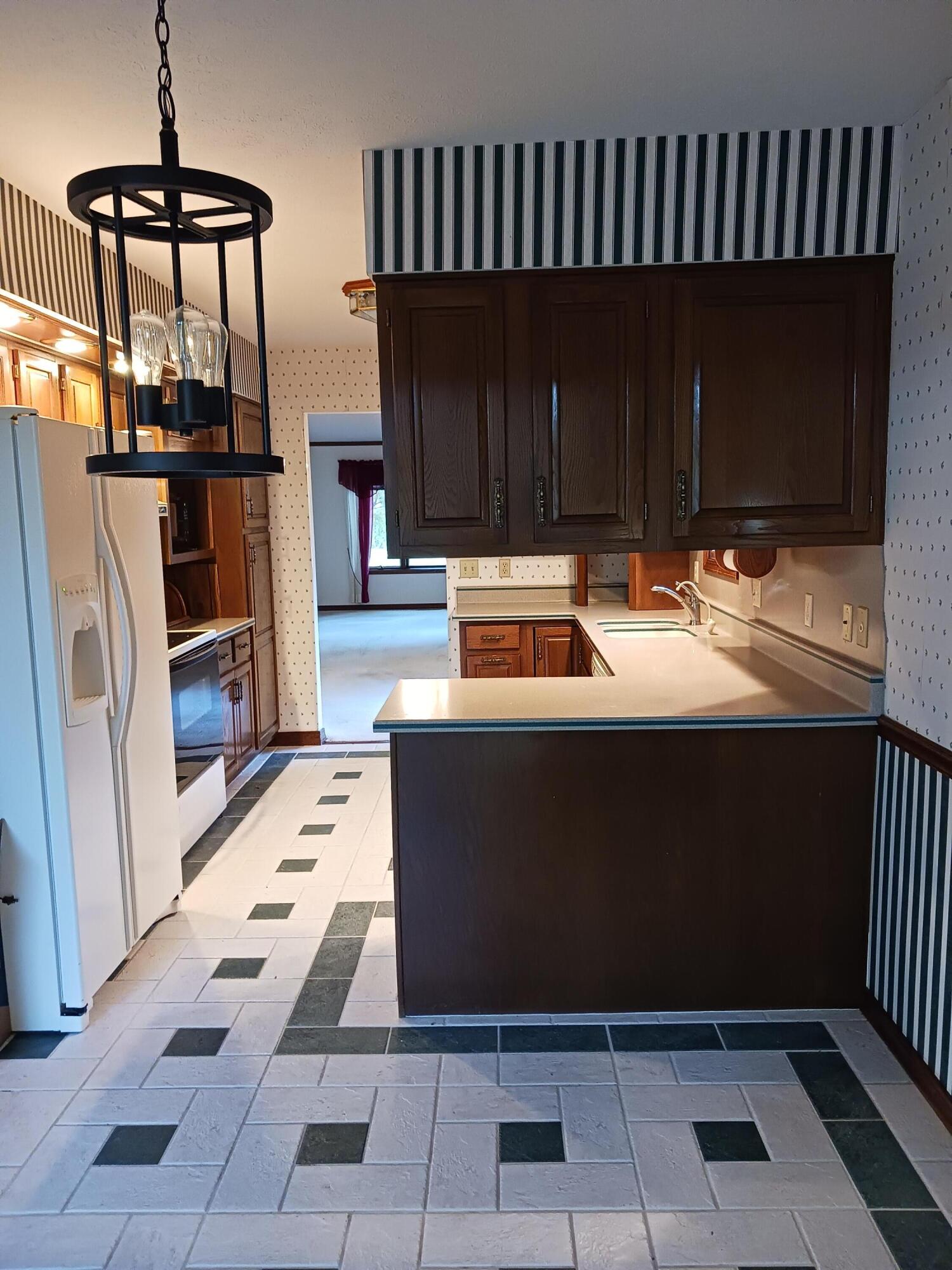 2010 Barnsbury Court, Celina, Ohio 45822