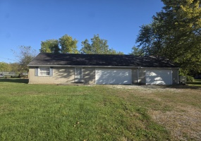 10 Riverside Drive, Wapakoneta, Ohio 45895, ,Commercial Sale,For Sale,Riverside,1041894