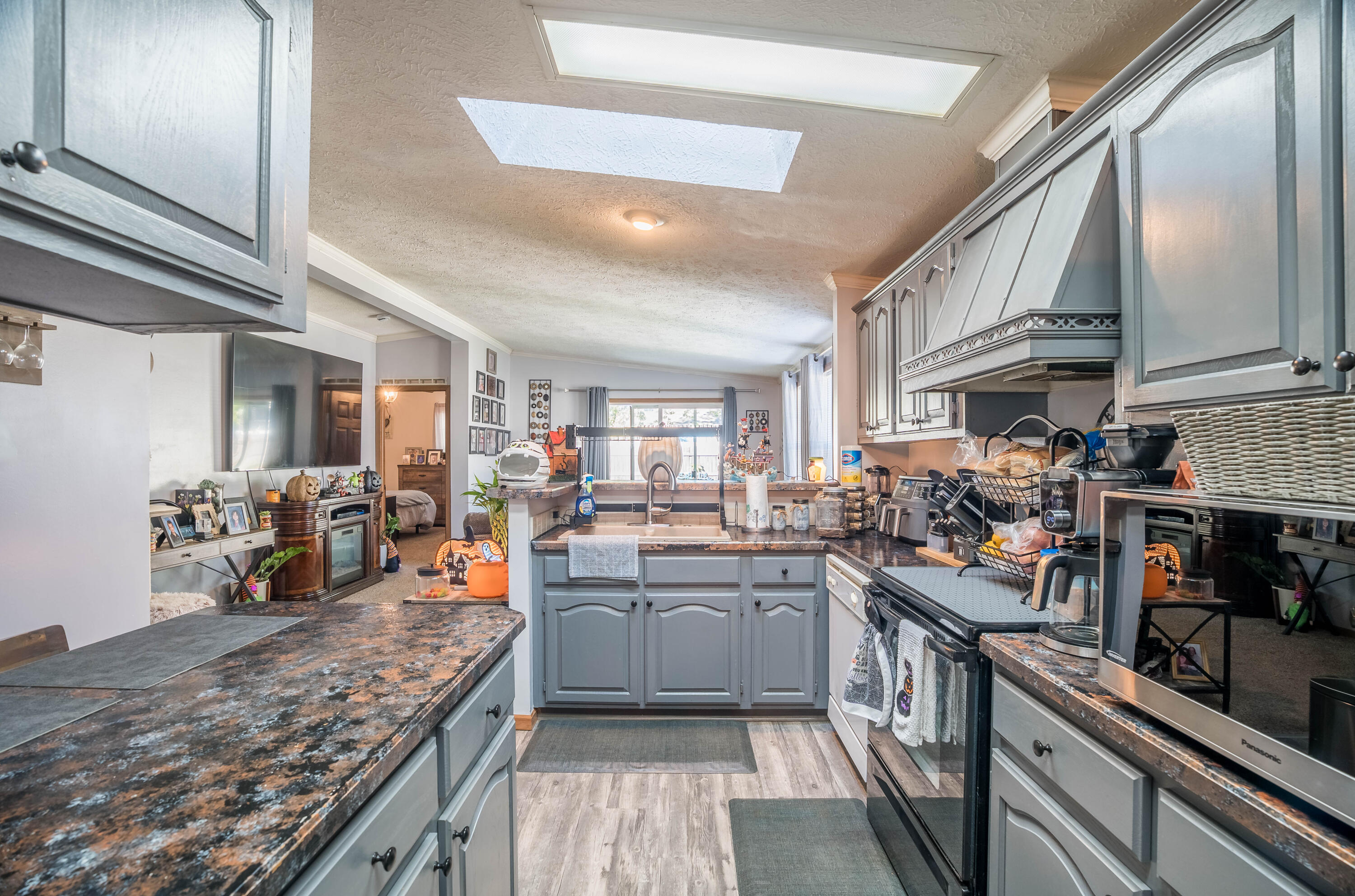 210 Lyndhurst Drive, Piqua, Ohio 45356