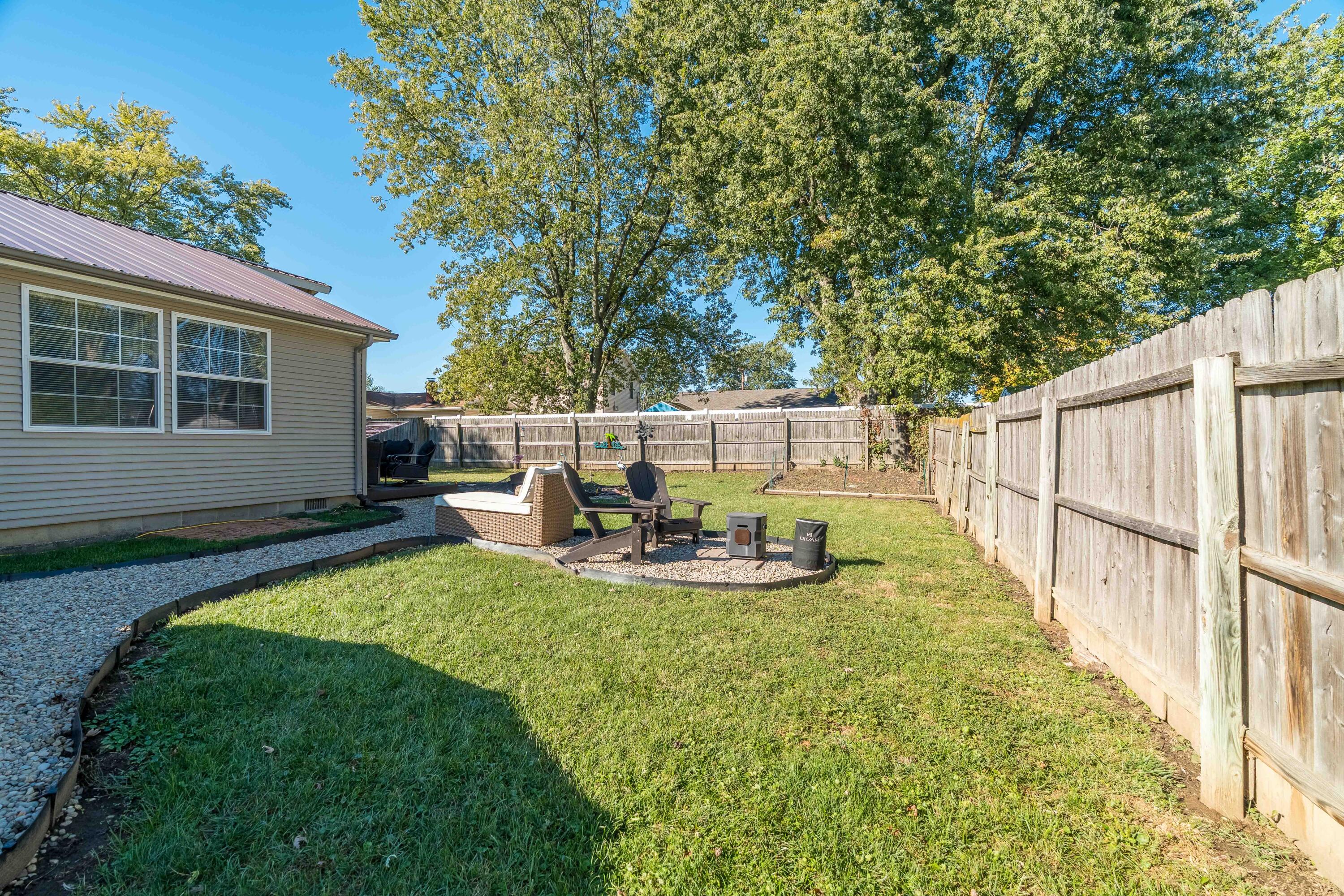 210 Lyndhurst Drive, Piqua, Ohio 45356