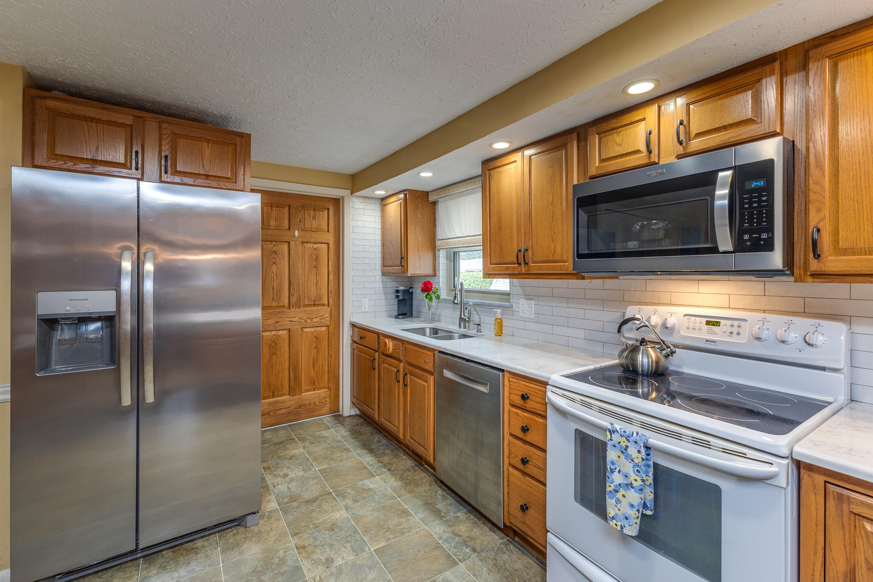 109 Silverstone Drive, Englewood, Ohio 45322