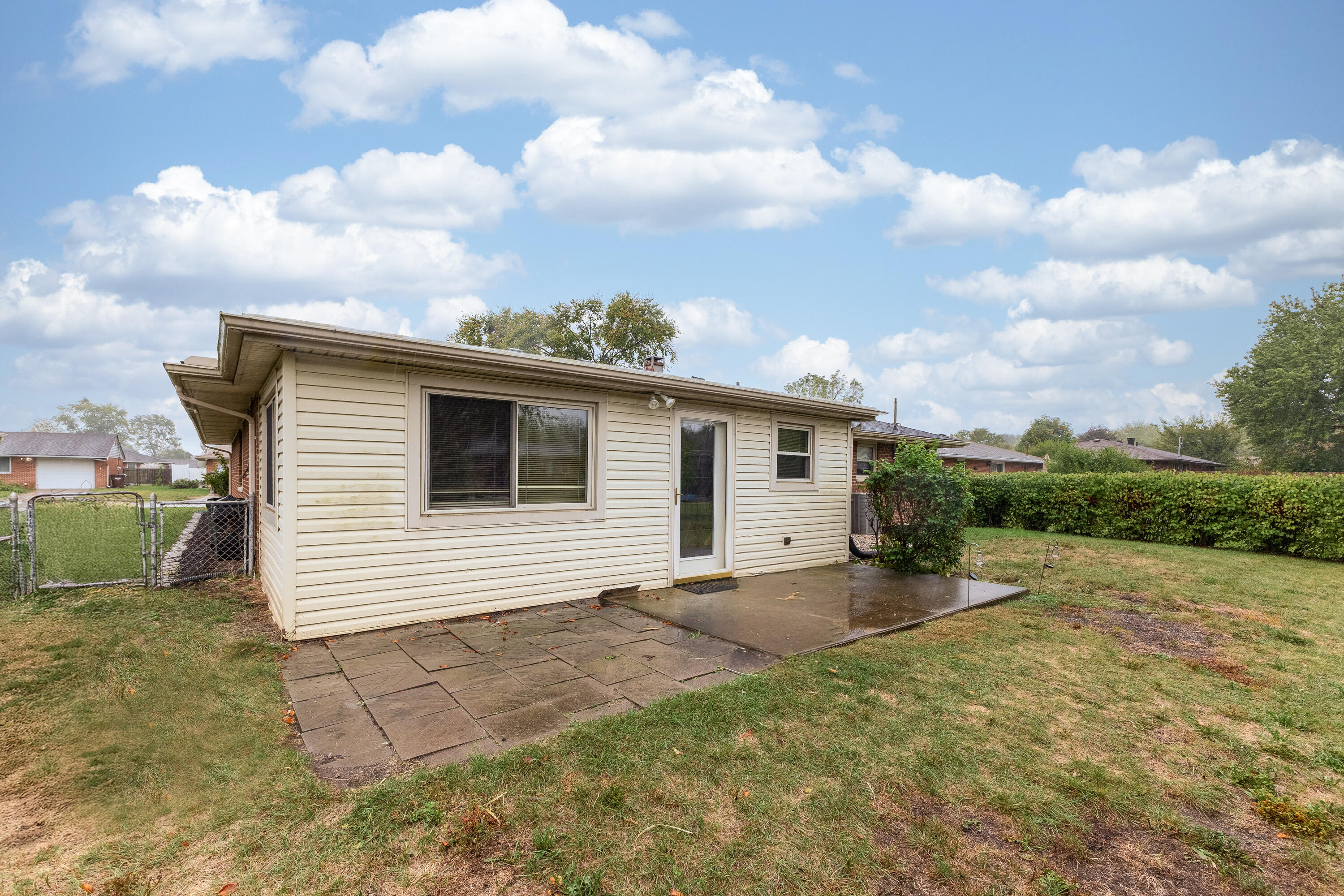 109 Silverstone Drive, Englewood, Ohio 45322