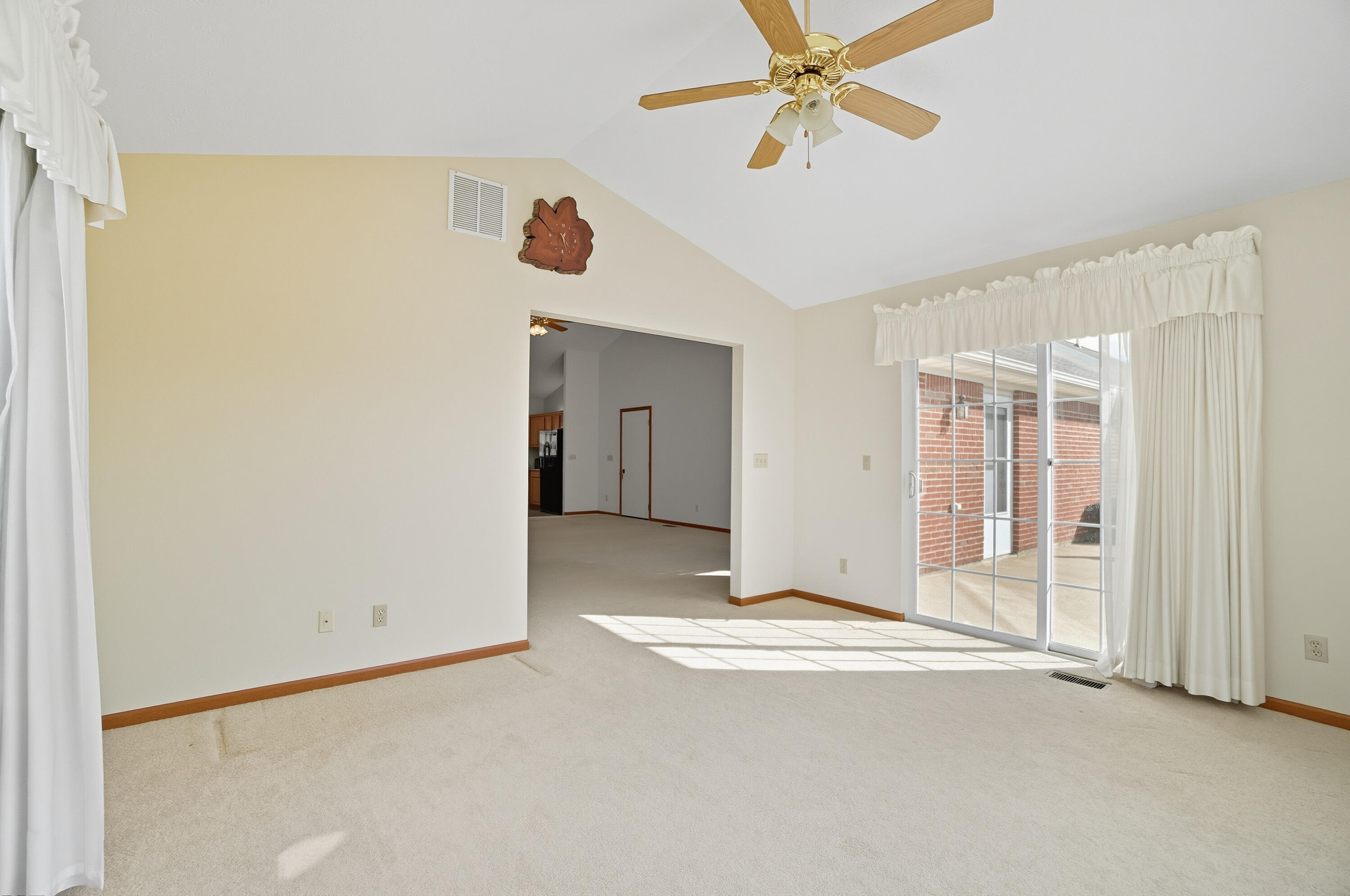 1781 Pinehurst Drive, Springfield, Ohio 45502