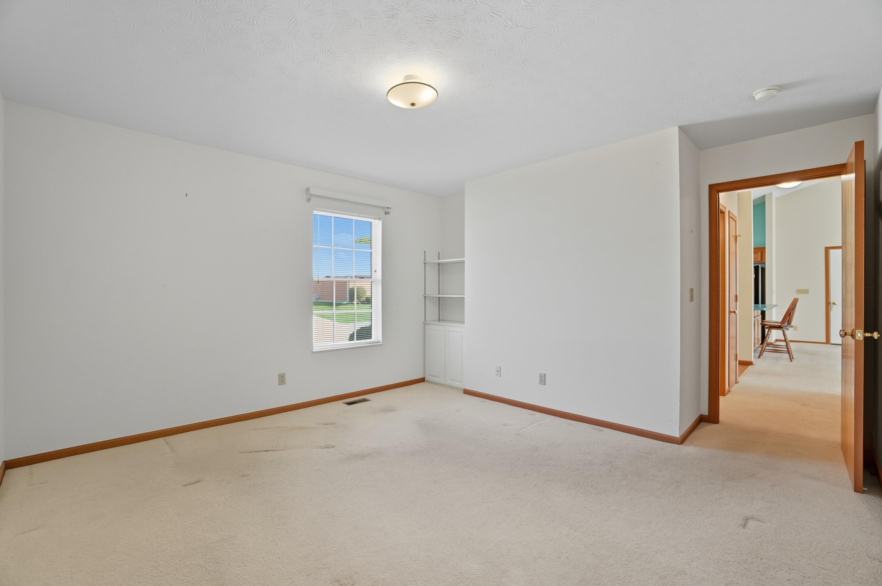 1781 Pinehurst Drive, Springfield, Ohio 45502