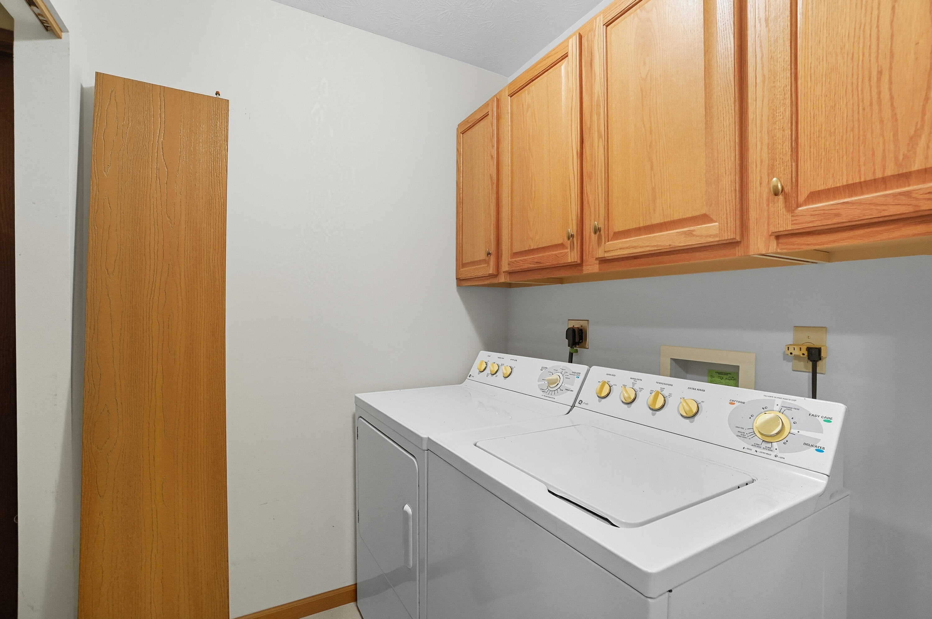 1781 Pinehurst Drive, Springfield, Ohio 45502