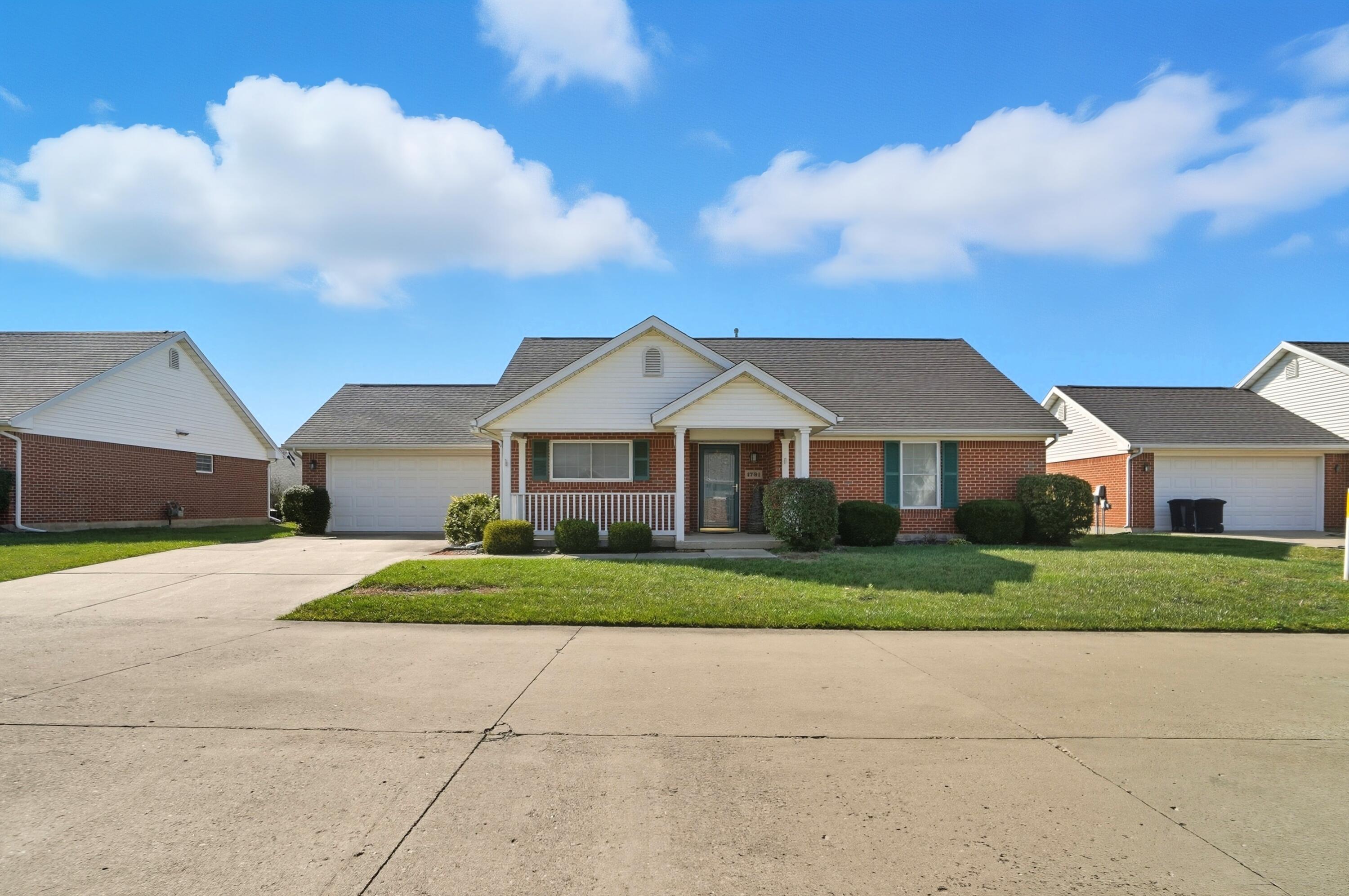 1781 Pinehurst Drive, Springfield, Ohio 45502