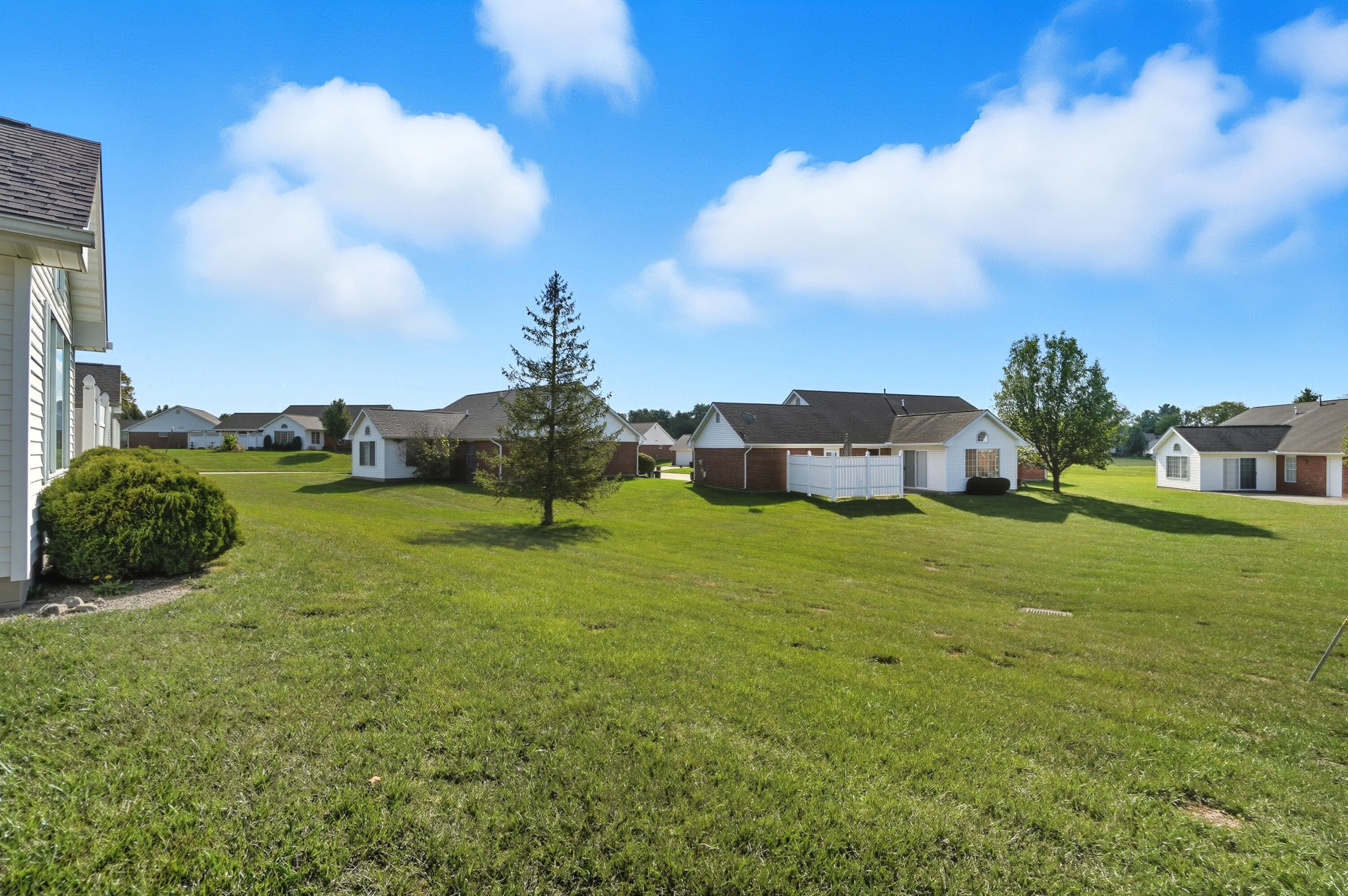 1781 Pinehurst Drive, Springfield, Ohio 45502