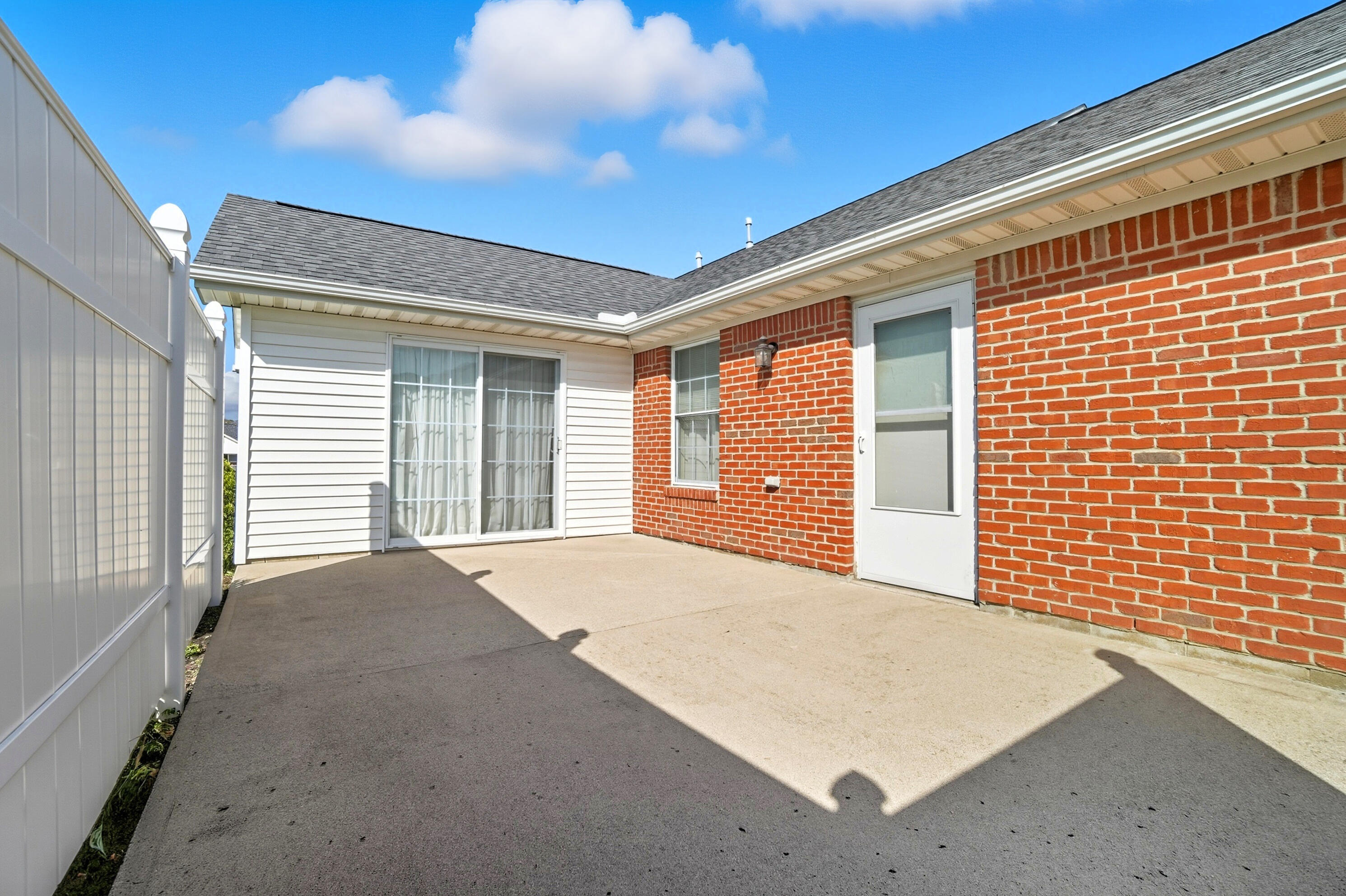 1781 Pinehurst Drive, Springfield, Ohio 45502