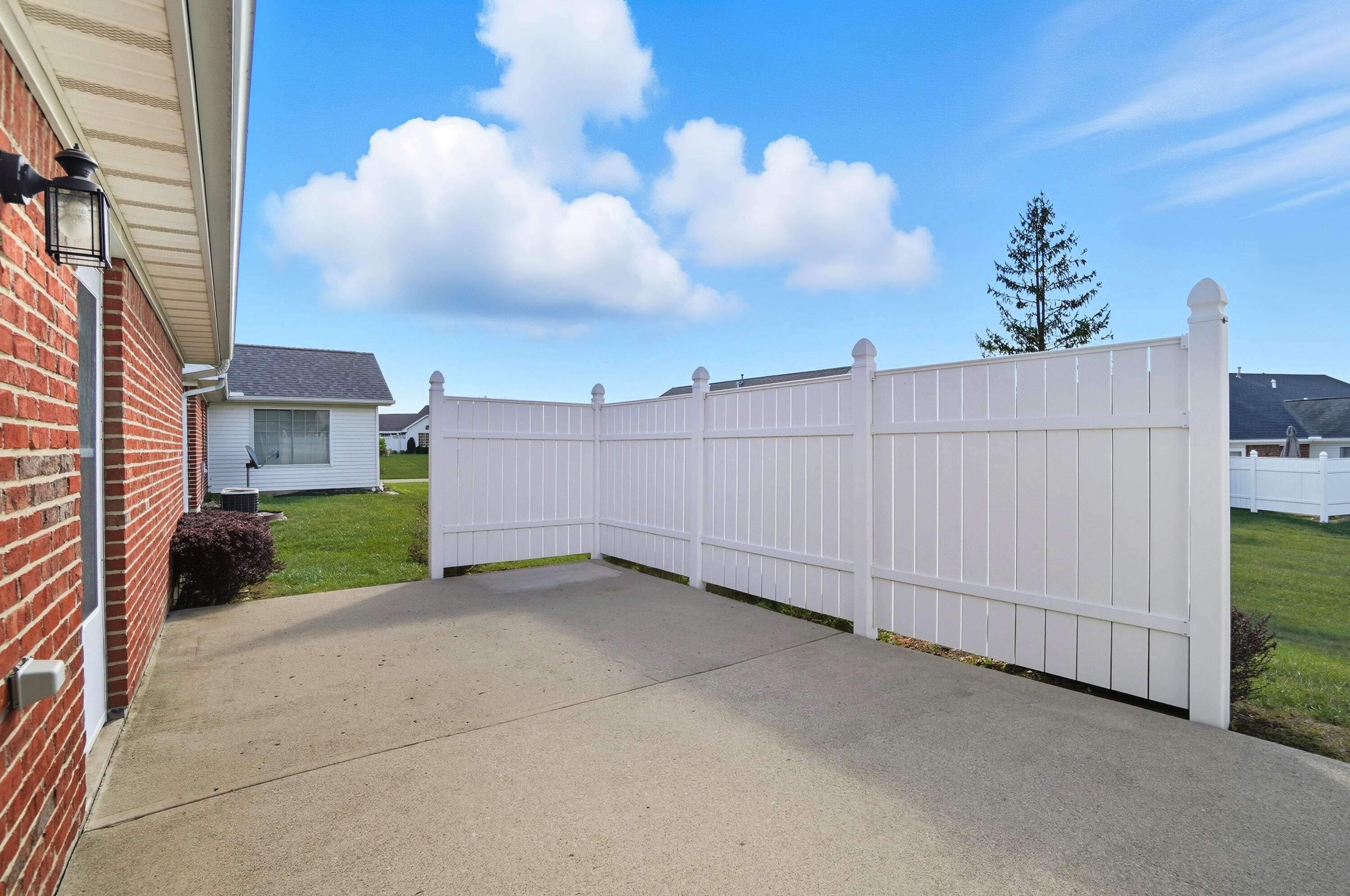 1781 Pinehurst Drive, Springfield, Ohio 45502