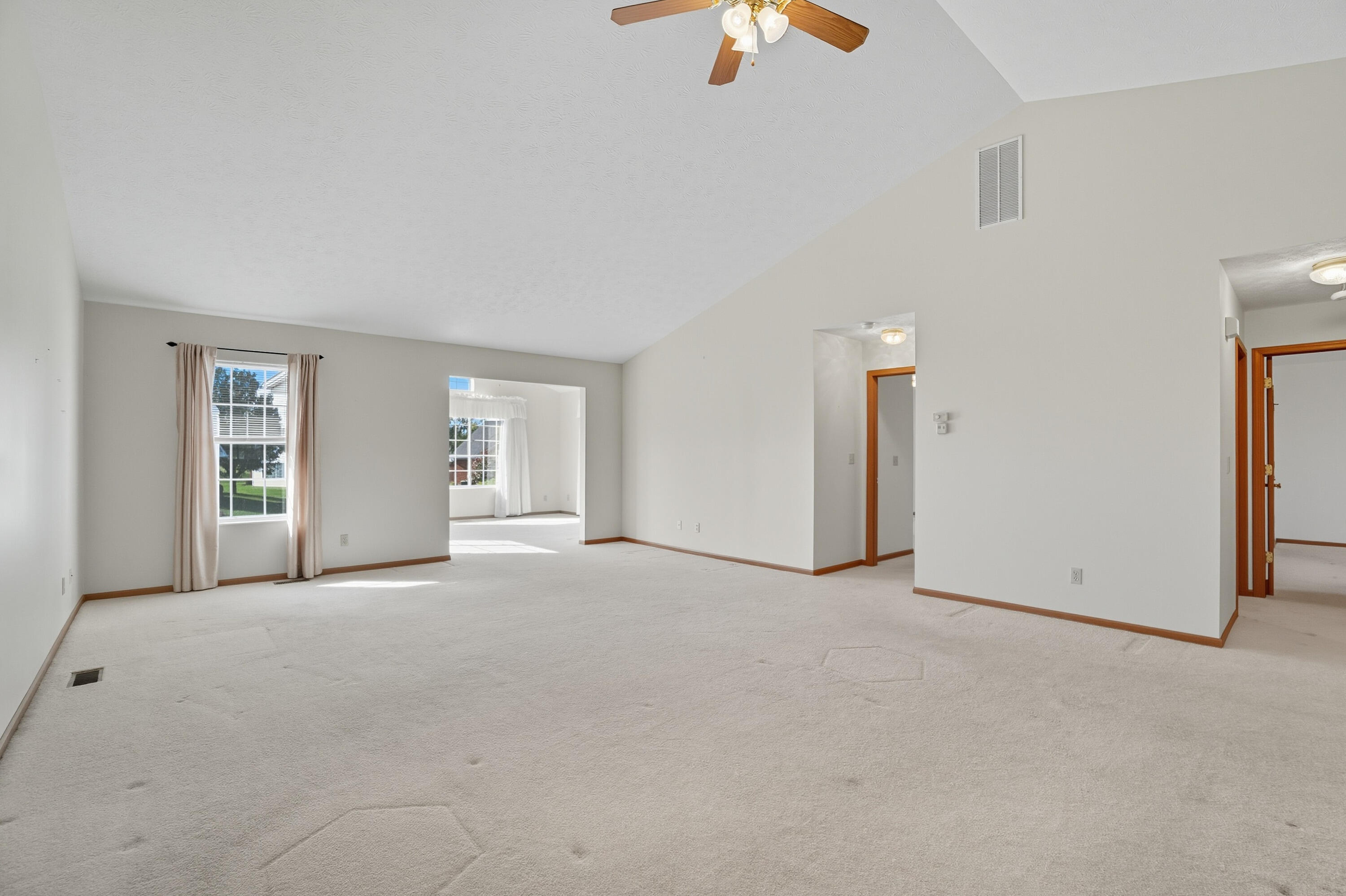 1781 Pinehurst Drive, Springfield, Ohio 45502