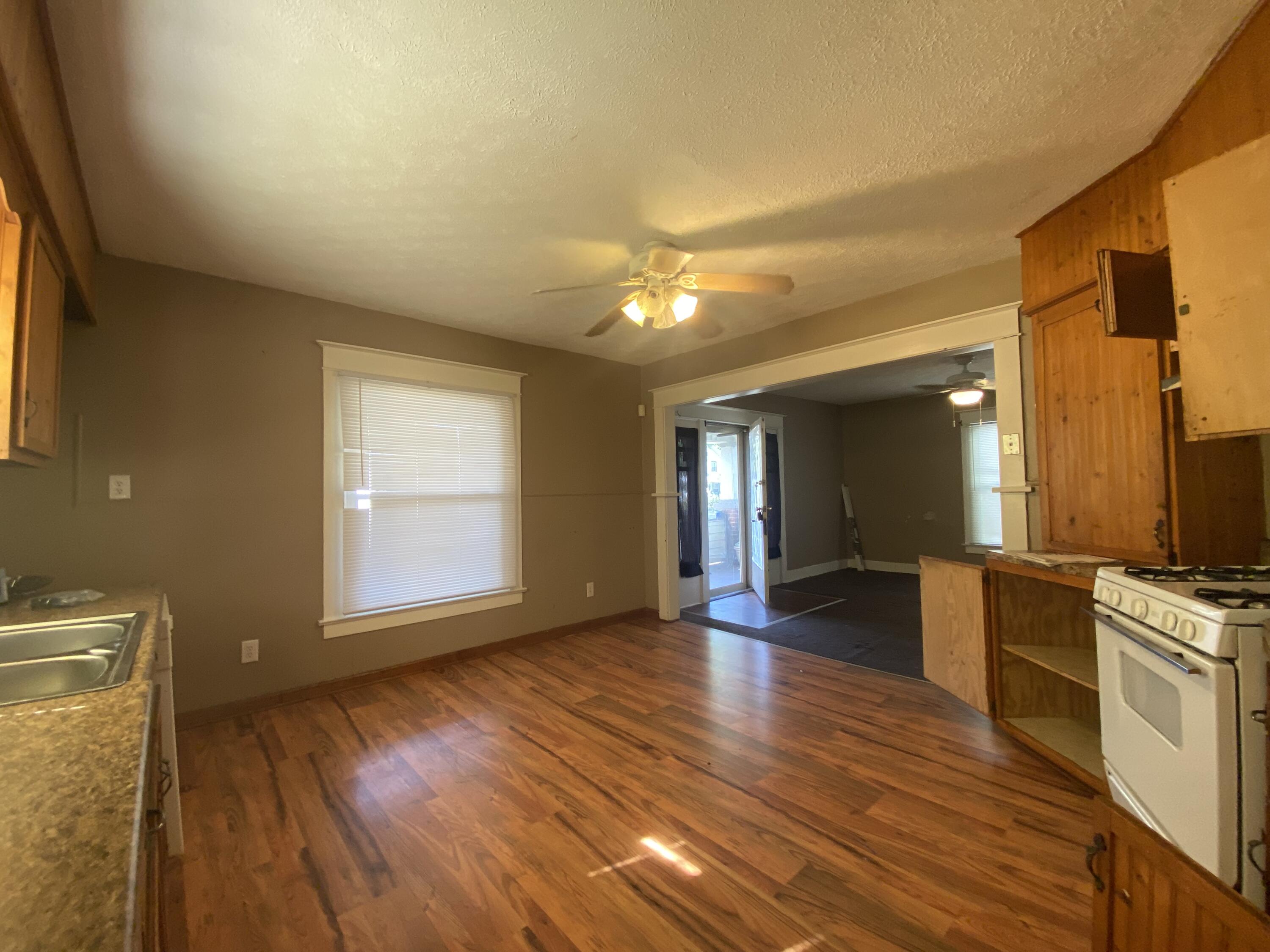 112 Burnett Road, Springfield, Ohio 45503