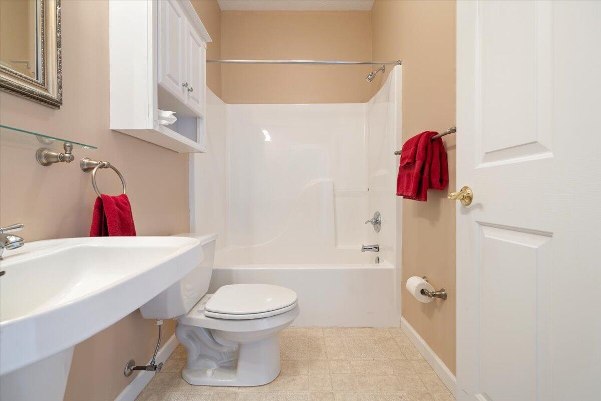 7420 New York Way, Dayton, Ohio 45414