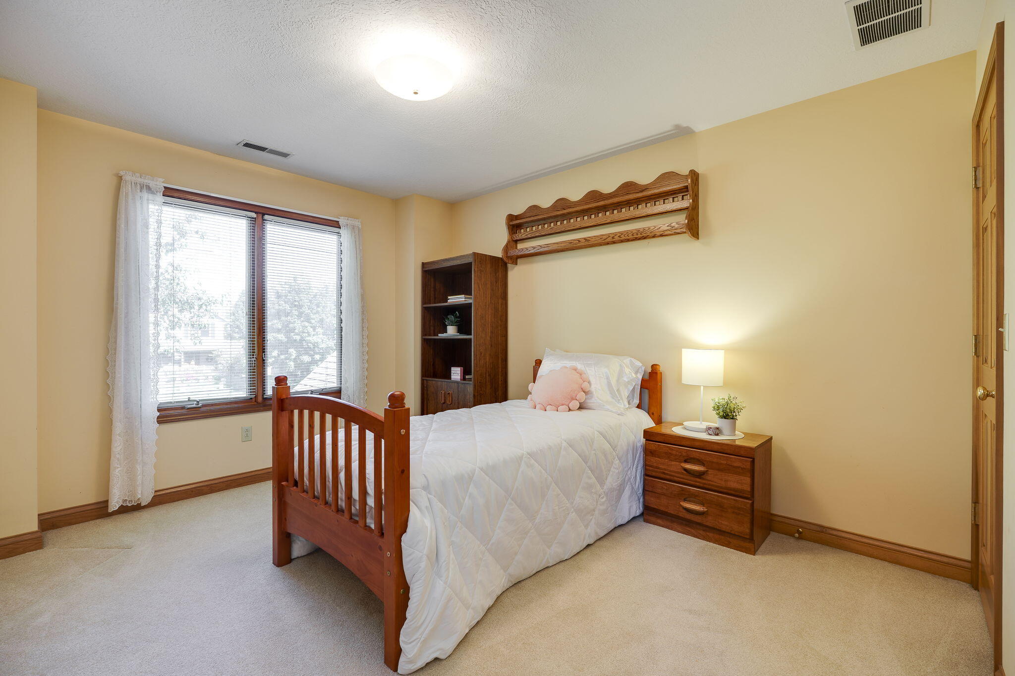 768 Stonehenge Drive, Tipp City, Ohio 45371