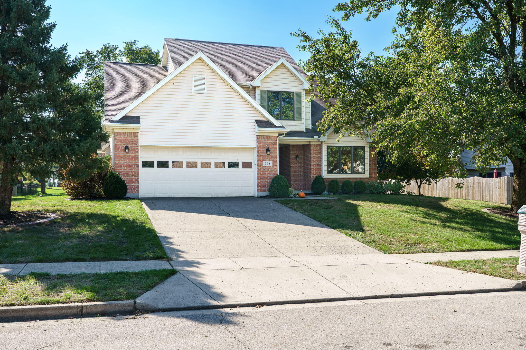 768 Stonehenge Drive, Tipp City, Ohio 45371