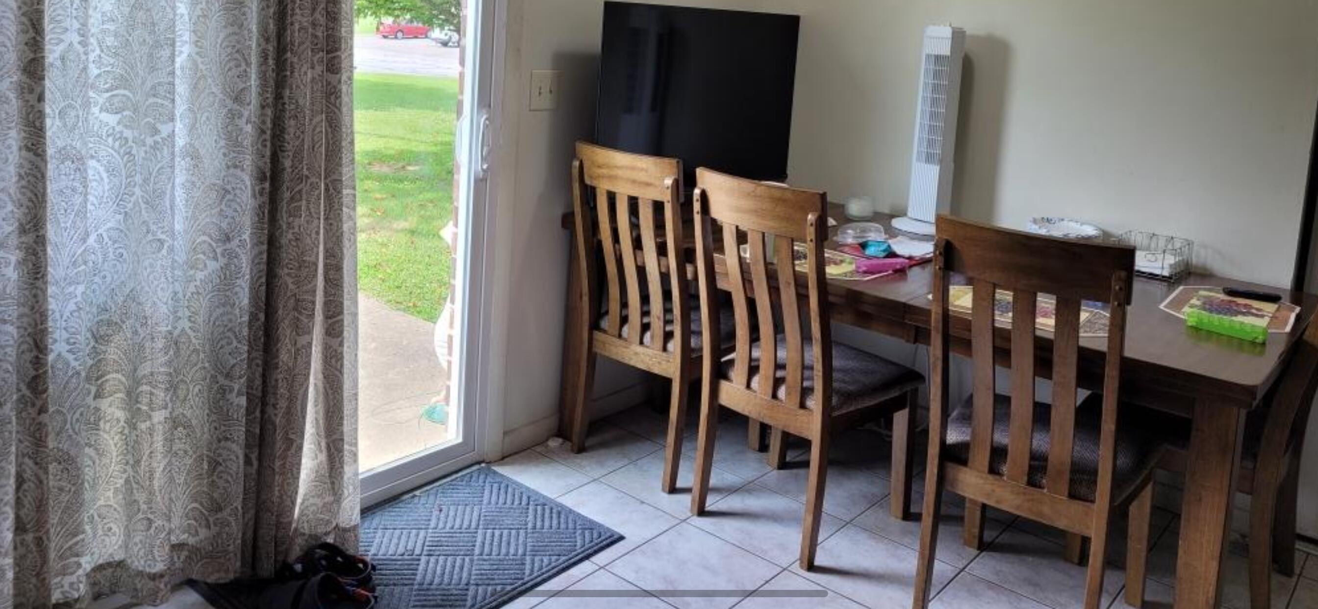 8490 Bennett Drive, Piqua, Ohio 45356