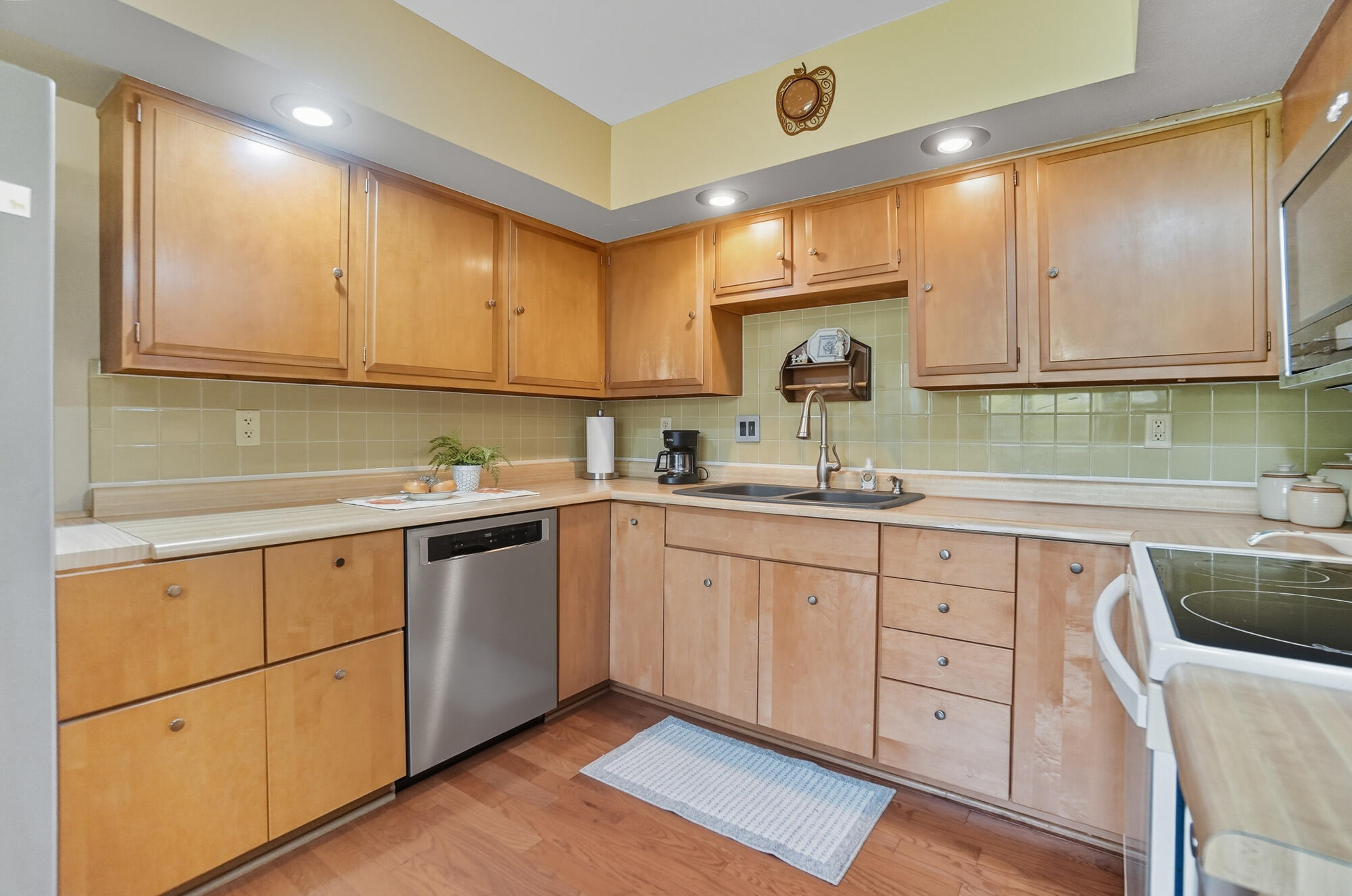 2073 Stowe Drive, Springfield, Ohio 45505