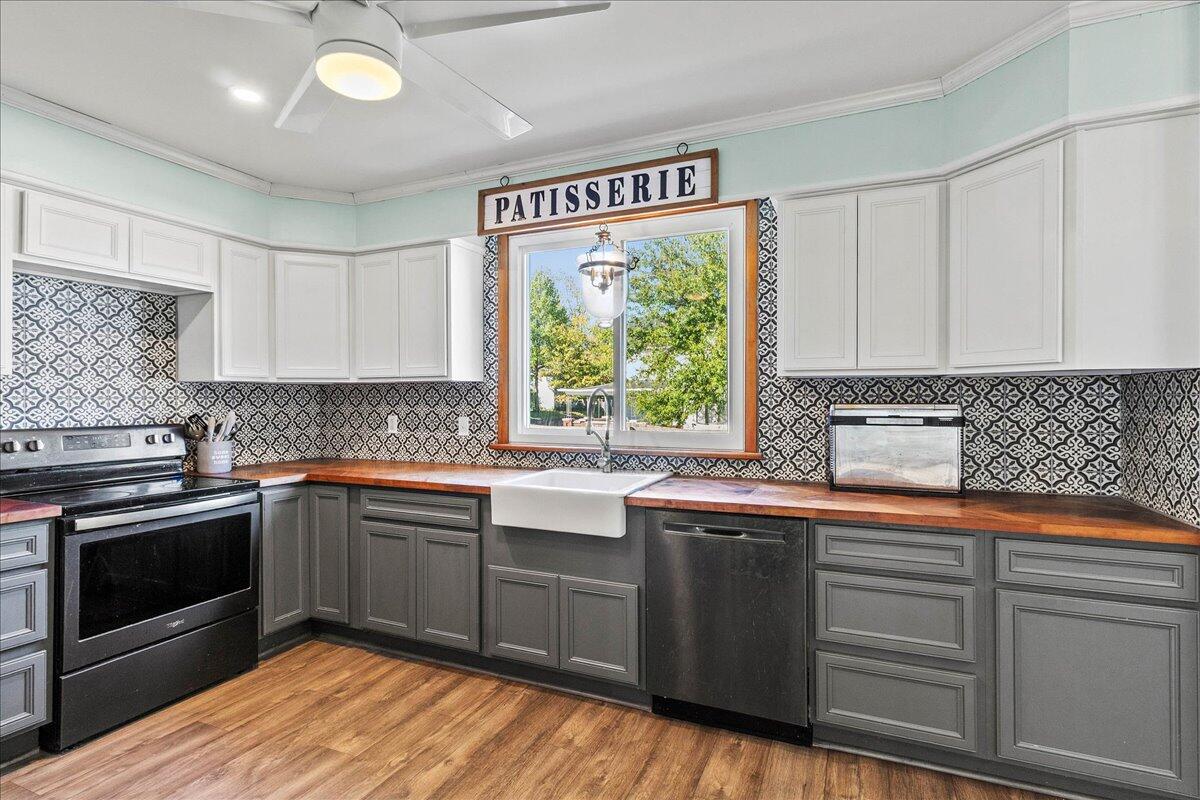 206 Lincoln Place, Urbana, Ohio 43078