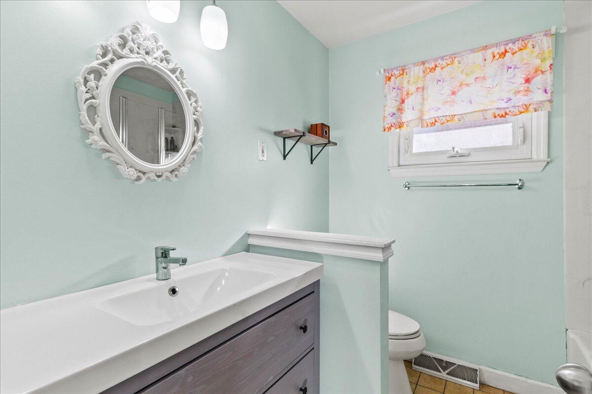 206 Lincoln Place, Urbana, Ohio 43078