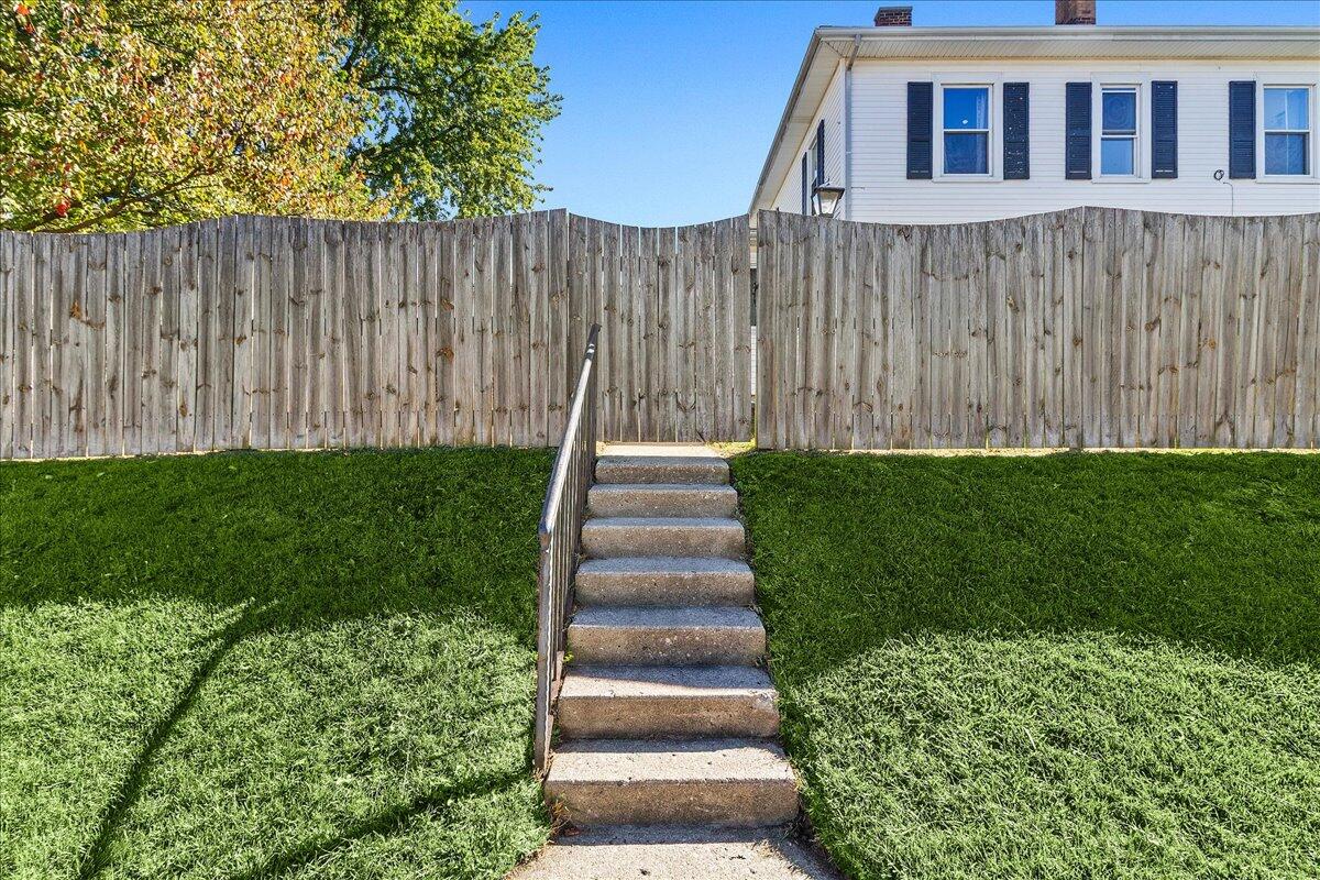 206 Lincoln Place, Urbana, Ohio 43078