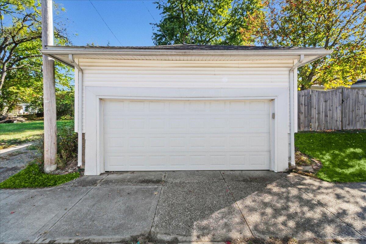 206 Lincoln Place, Urbana, Ohio 43078