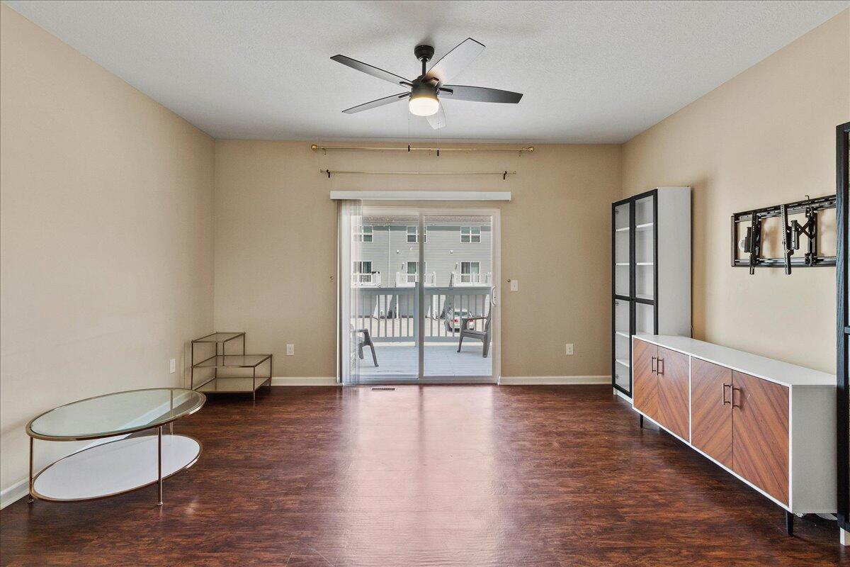 5726 Hayden Run Boulevard, Dublin, Ohio 43016