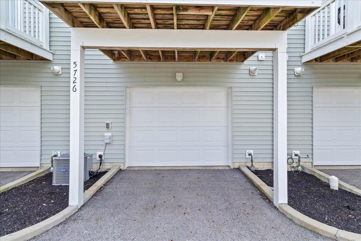 5726 Hayden Run Boulevard, Dublin, Ohio 43016