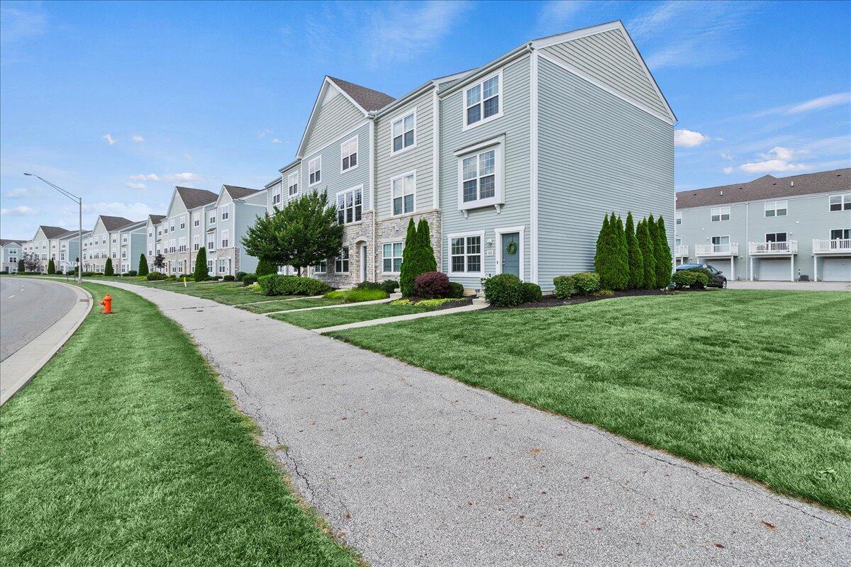 5726 Hayden Run Boulevard, Dublin, Ohio 43016