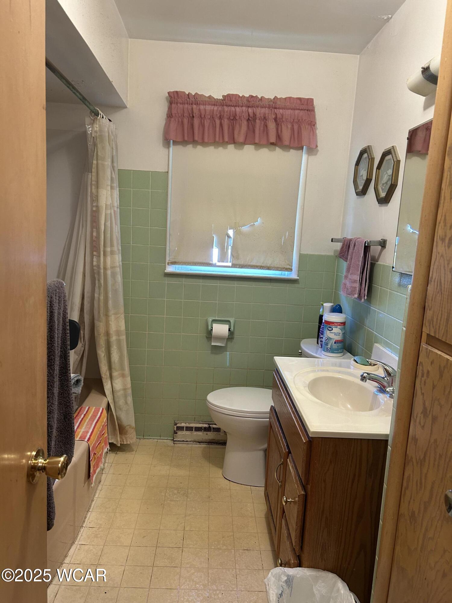 2225 Cable Road, Lima, Ohio